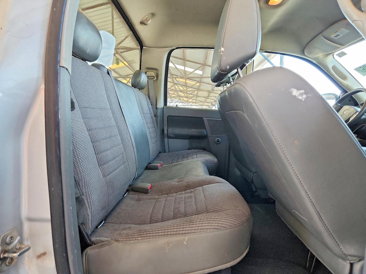 2008 Dodge Ram 1500 St Silver vin: 1D7HA182X8S586515