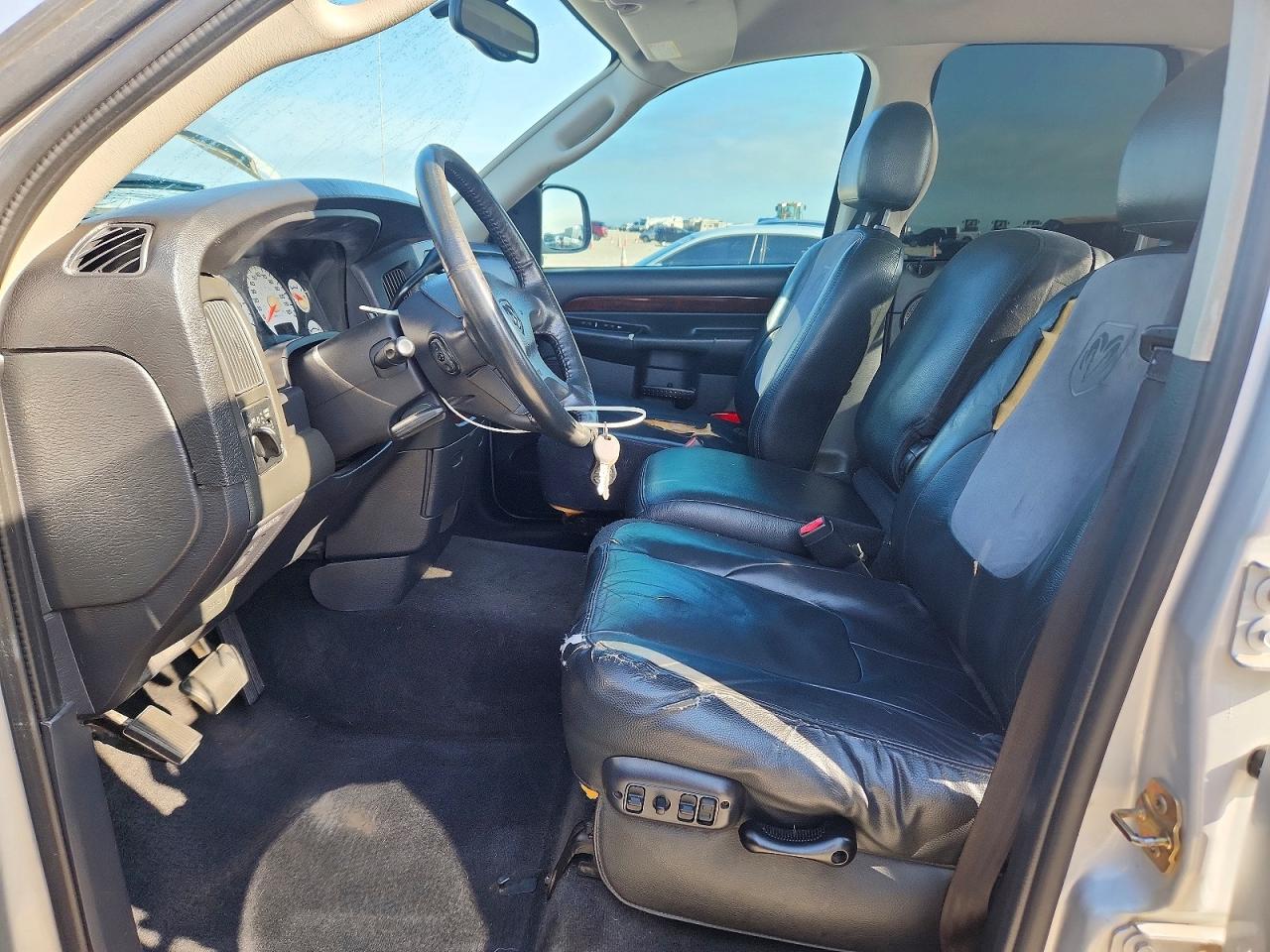 2003 Dodge Ram 1500 St Silver vin: 1D7HA18D03S327591