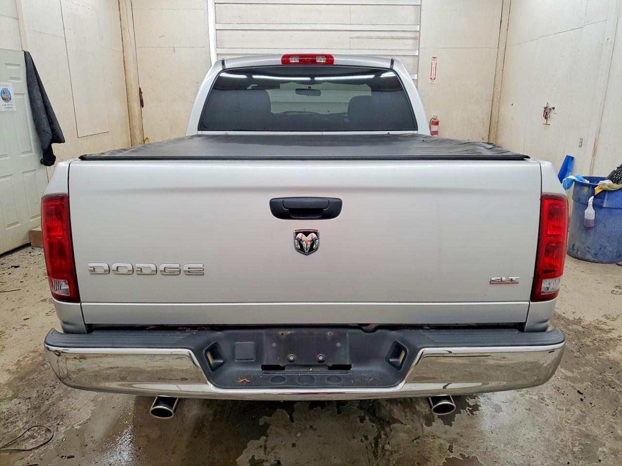 2004 Dodge Ram 1500 St Серебряный vin: 1D7HA18D04S637029