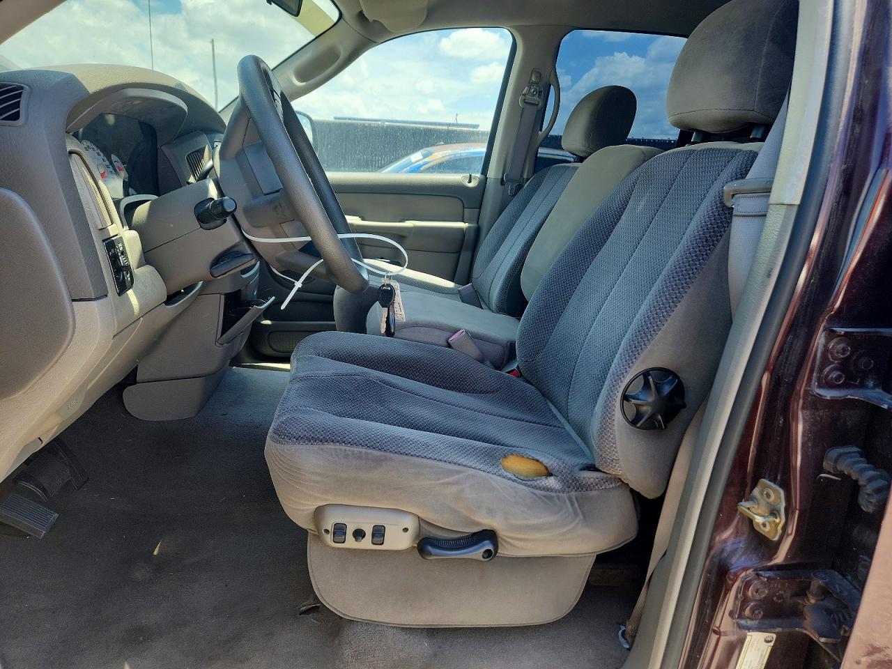 2005 Dodge Ram 1500 St Purple vin: 1D7HA18D05S323544