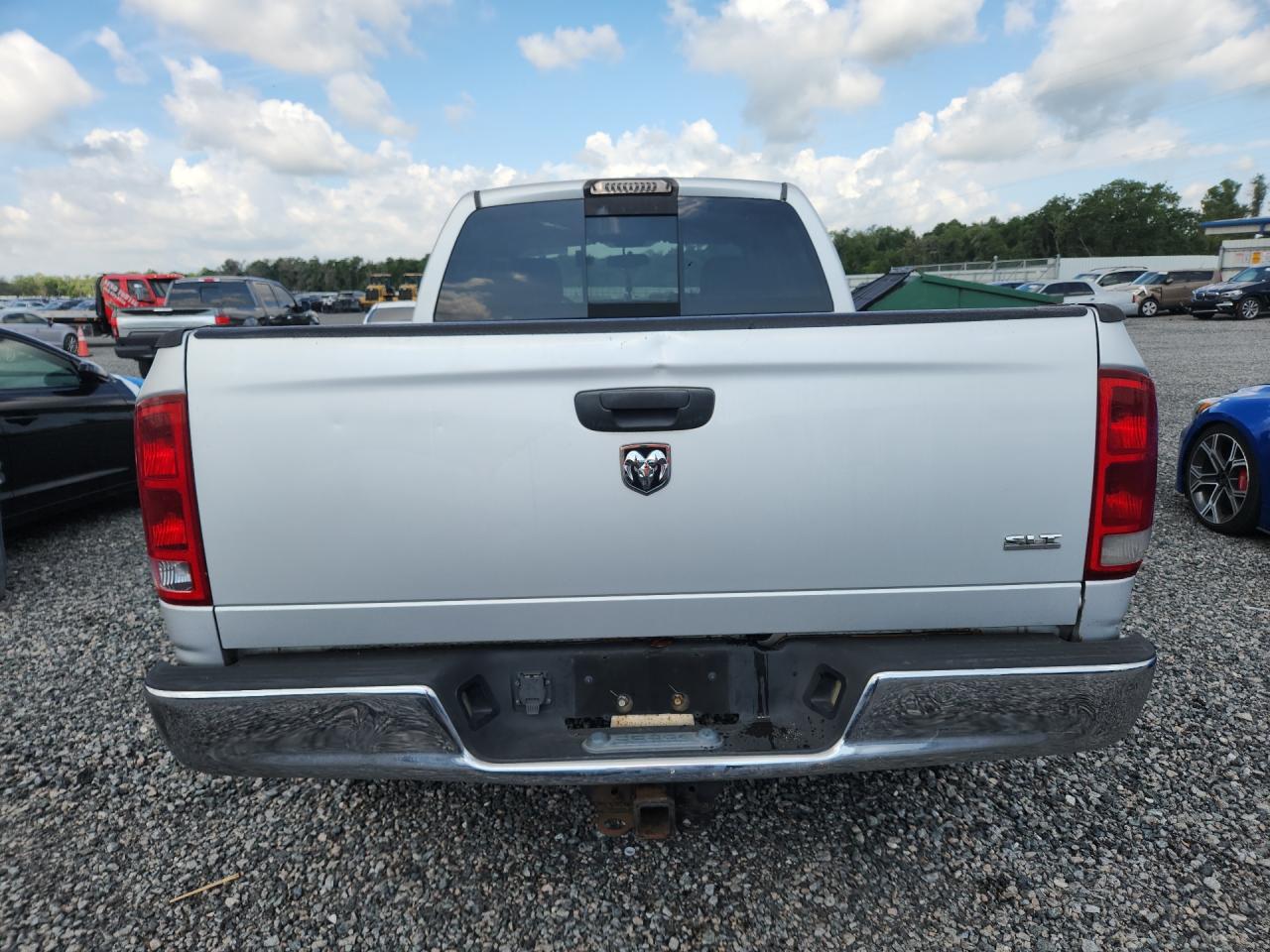 2005 Dodge Ram 1500 St Silver vin: 1D7HA18D15S121523