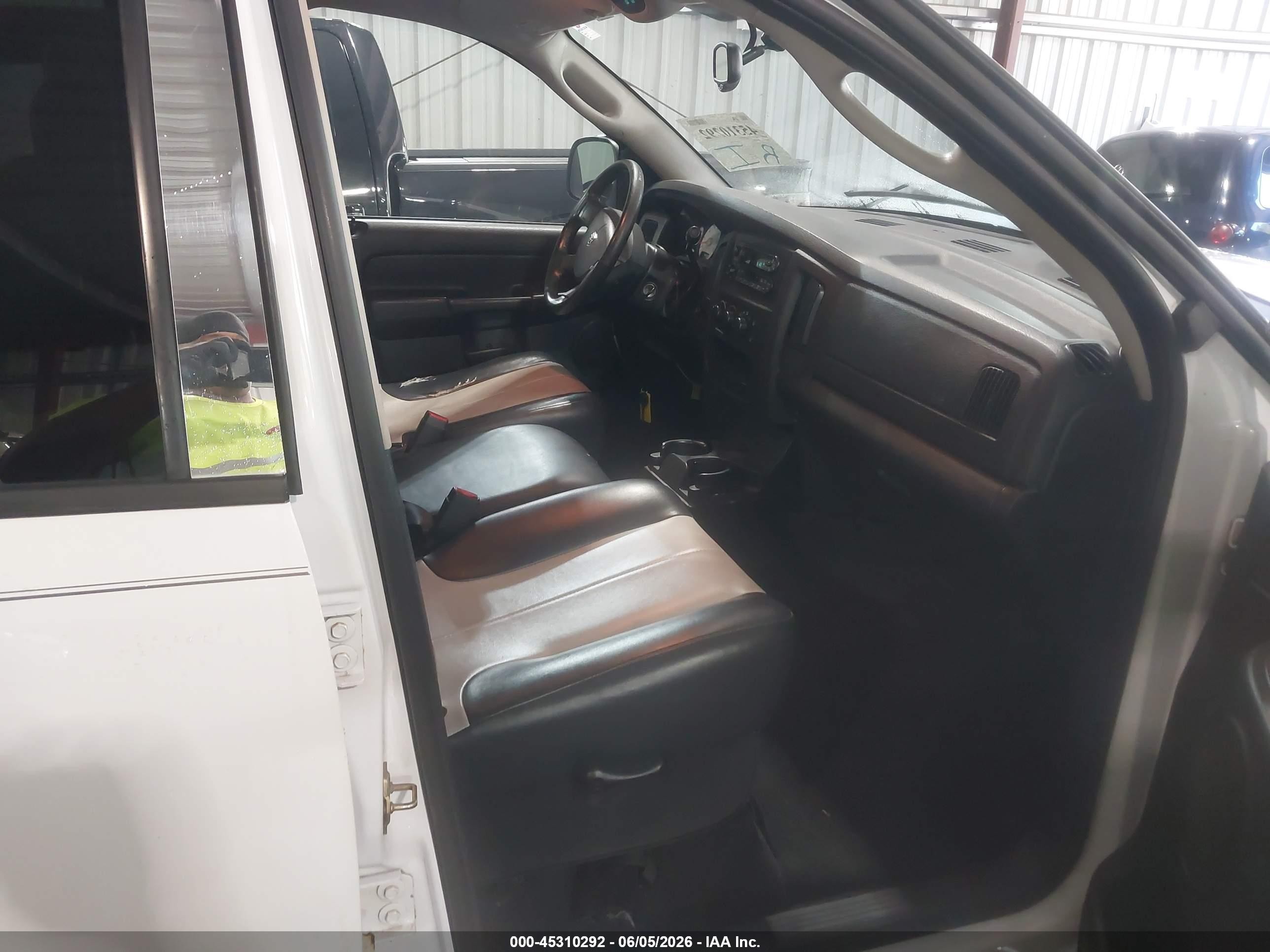 2004 Dodge Ram 1500 Slt/laramie White vin: 1D7HA18D24J200820