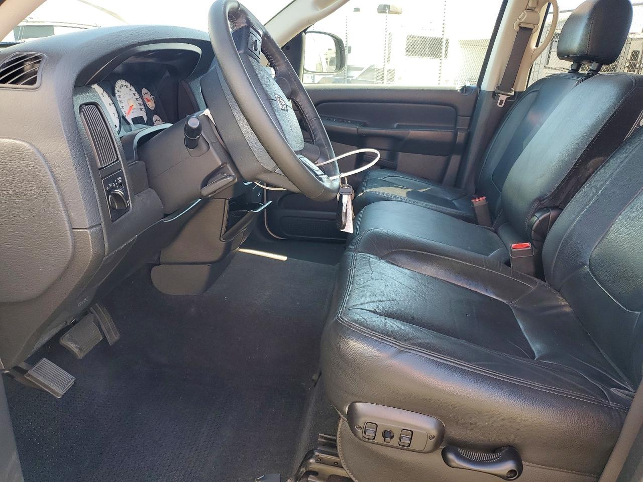 2005 Dodge Ram 1500 St Silver vin: 1D7HA18D35S147430