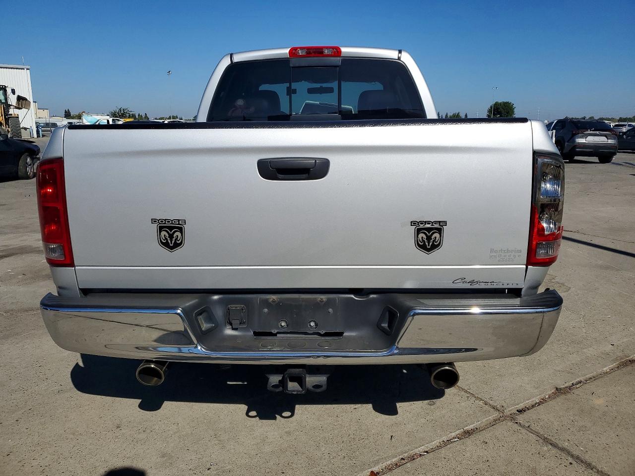 2005 Dodge Ram 1500 St Silver vin: 1D7HA18D35S147430