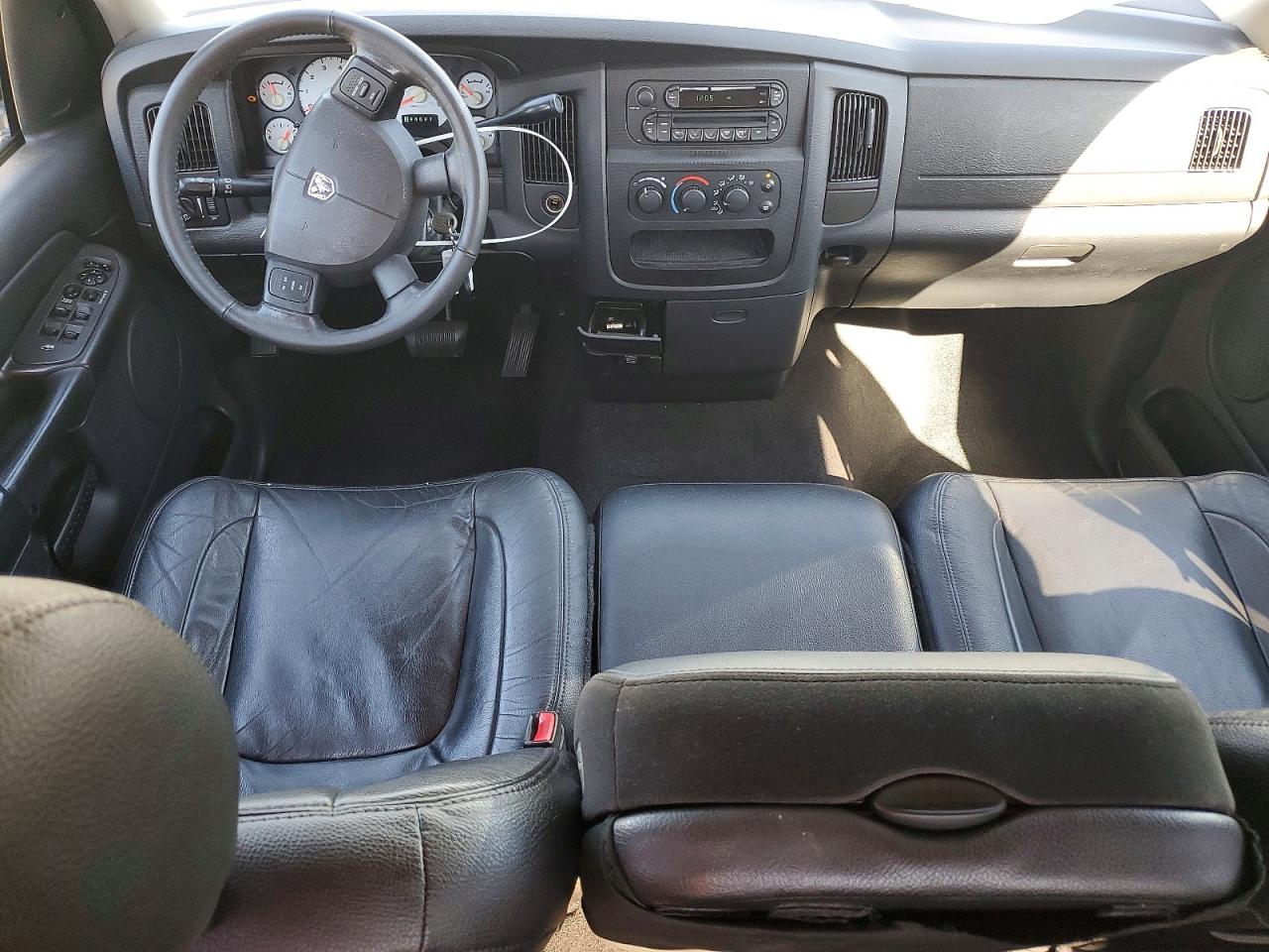 2005 Dodge Ram 1500 St Silver vin: 1D7HA18D35S147430