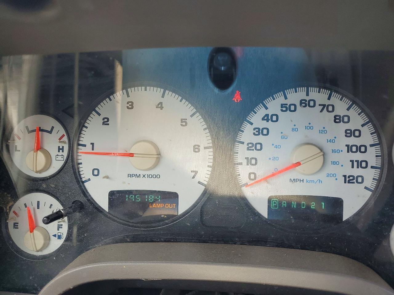2005 Dodge Ram 1500 St Бежевый vin: 1D7HA18D35S239413