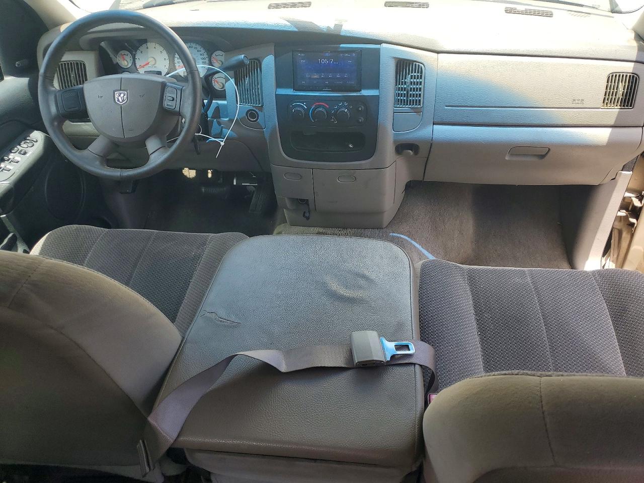 2005 Dodge Ram 1500 St Бежевый vin: 1D7HA18D35S239413