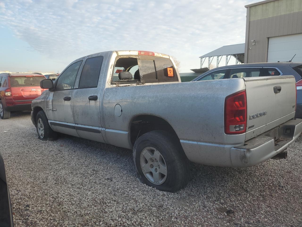 2004 Dodge Ram 1500 Silver vin: 1D7HA18D54S571951
