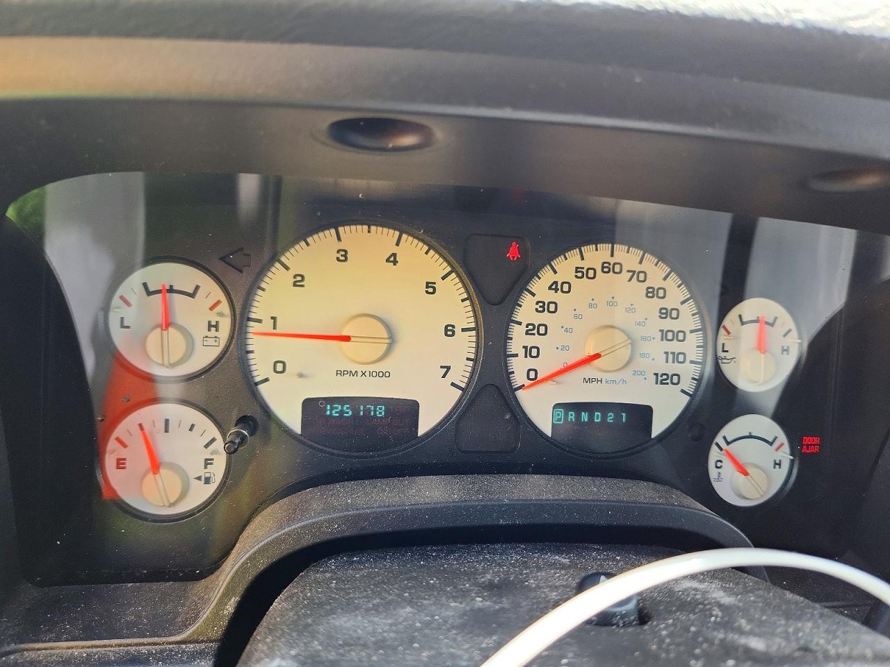 2003 Dodge Ram 1500 St White vin: 1D7HA18D63S311914