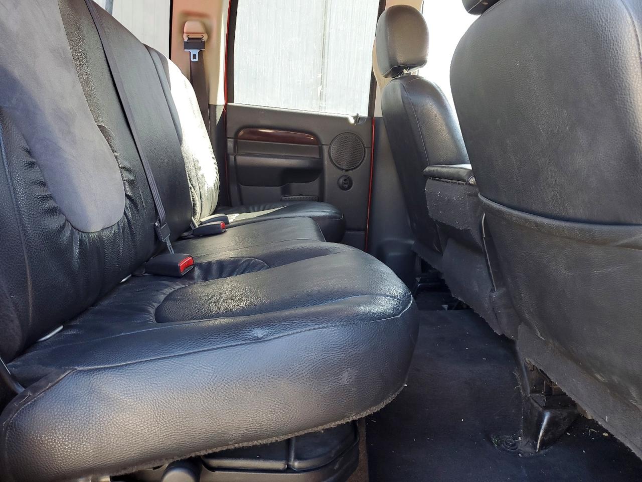 2003 Dodge Ram 1500 St Red vin: 1D7HA18D63S327529