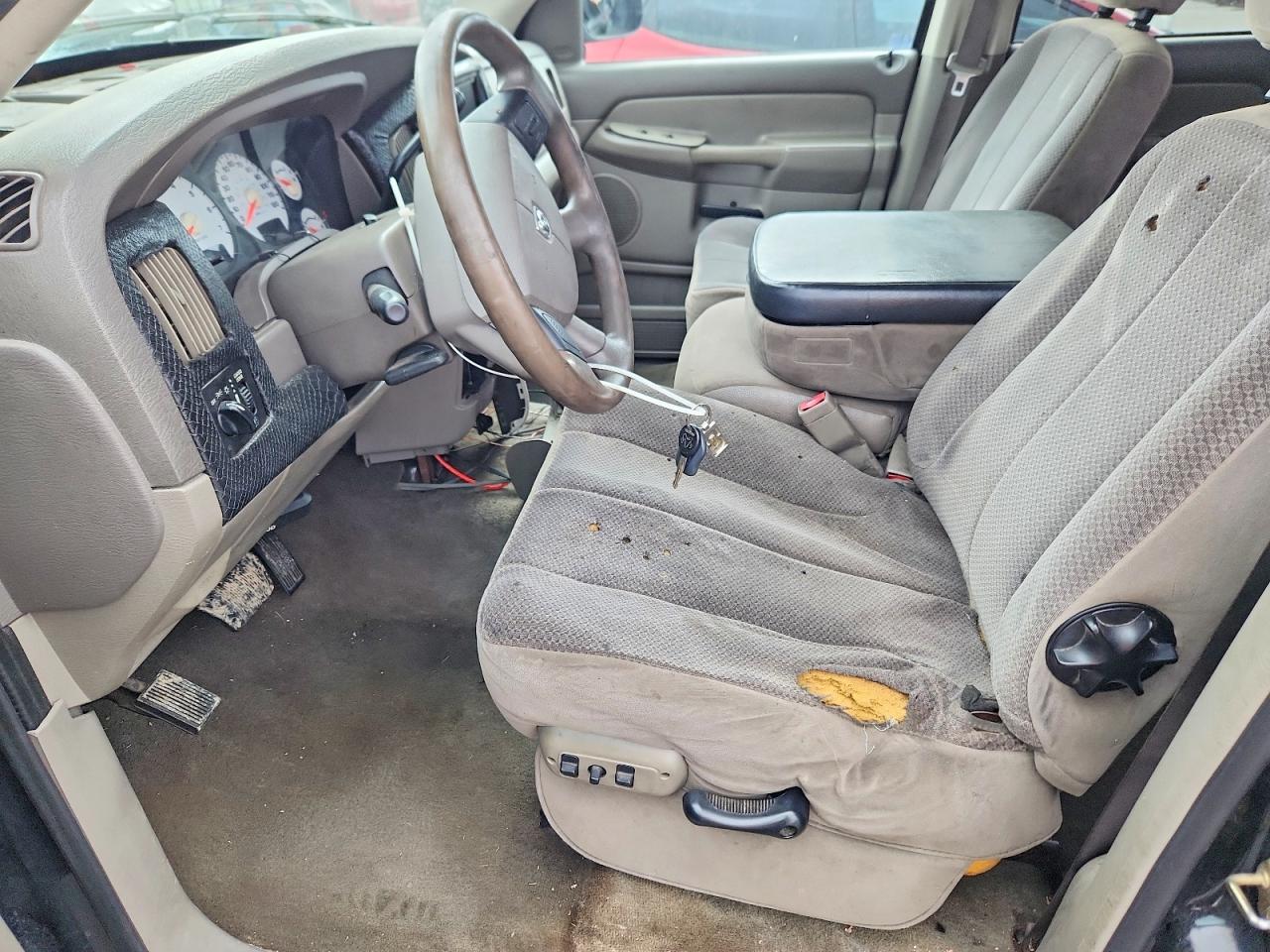2005 Dodge Ram 1500 St Черный vin: 1D7HA18D65S364518