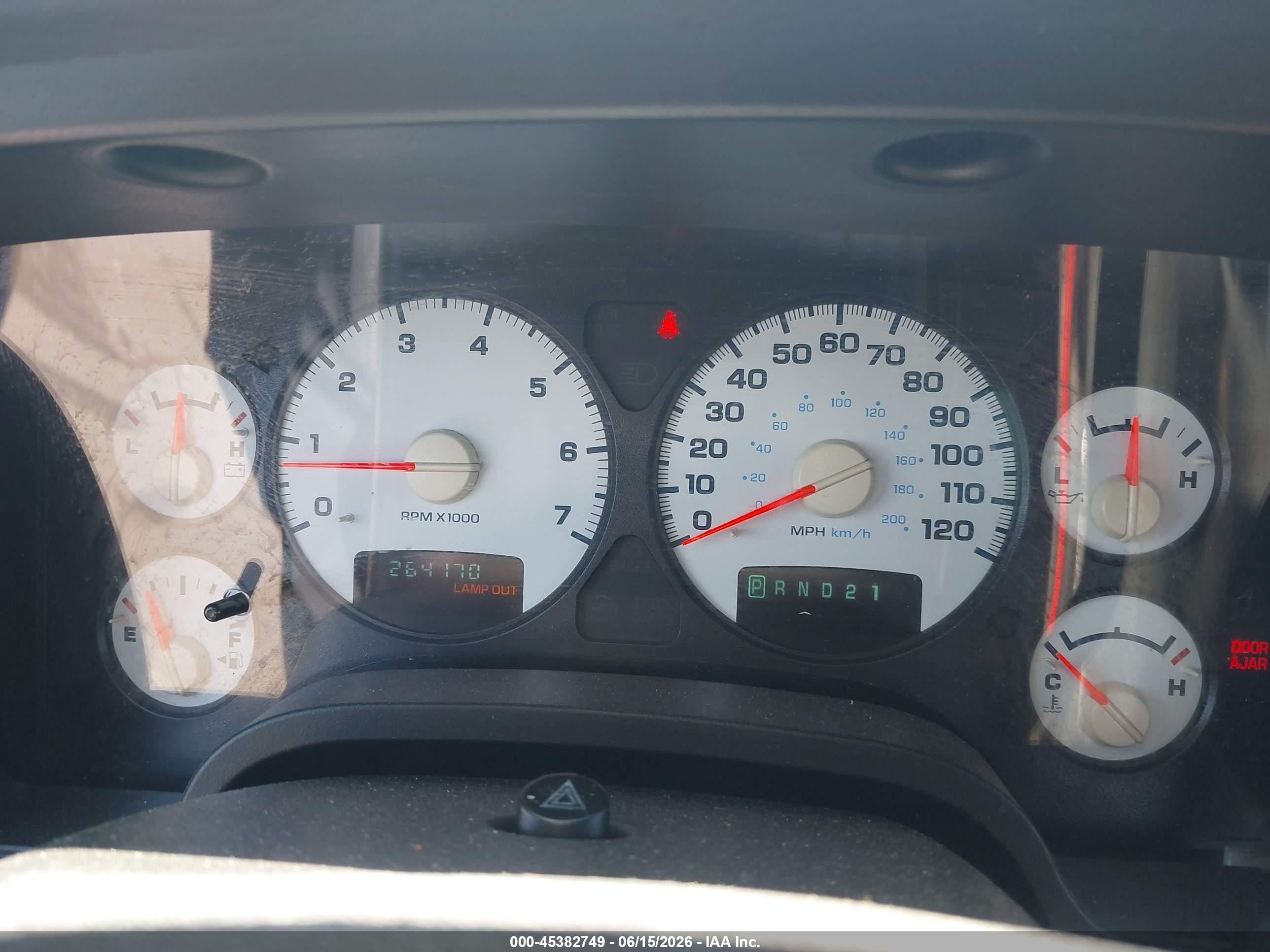 2004 Dodge Ram 1500 St Maroon vin: 1D7HA18D84J104612