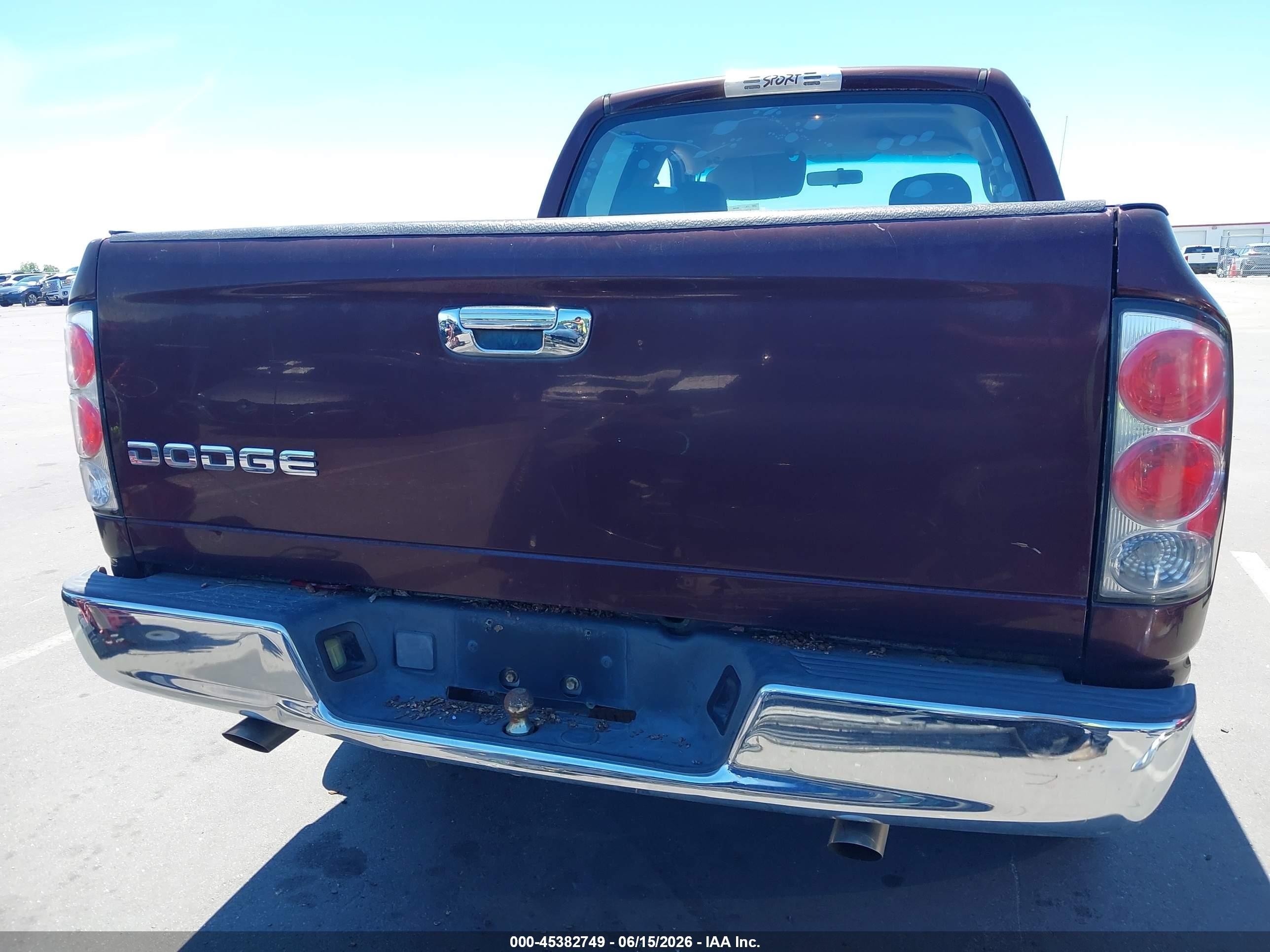 2004 Dodge Ram 1500 St Maroon vin: 1D7HA18D84J104612