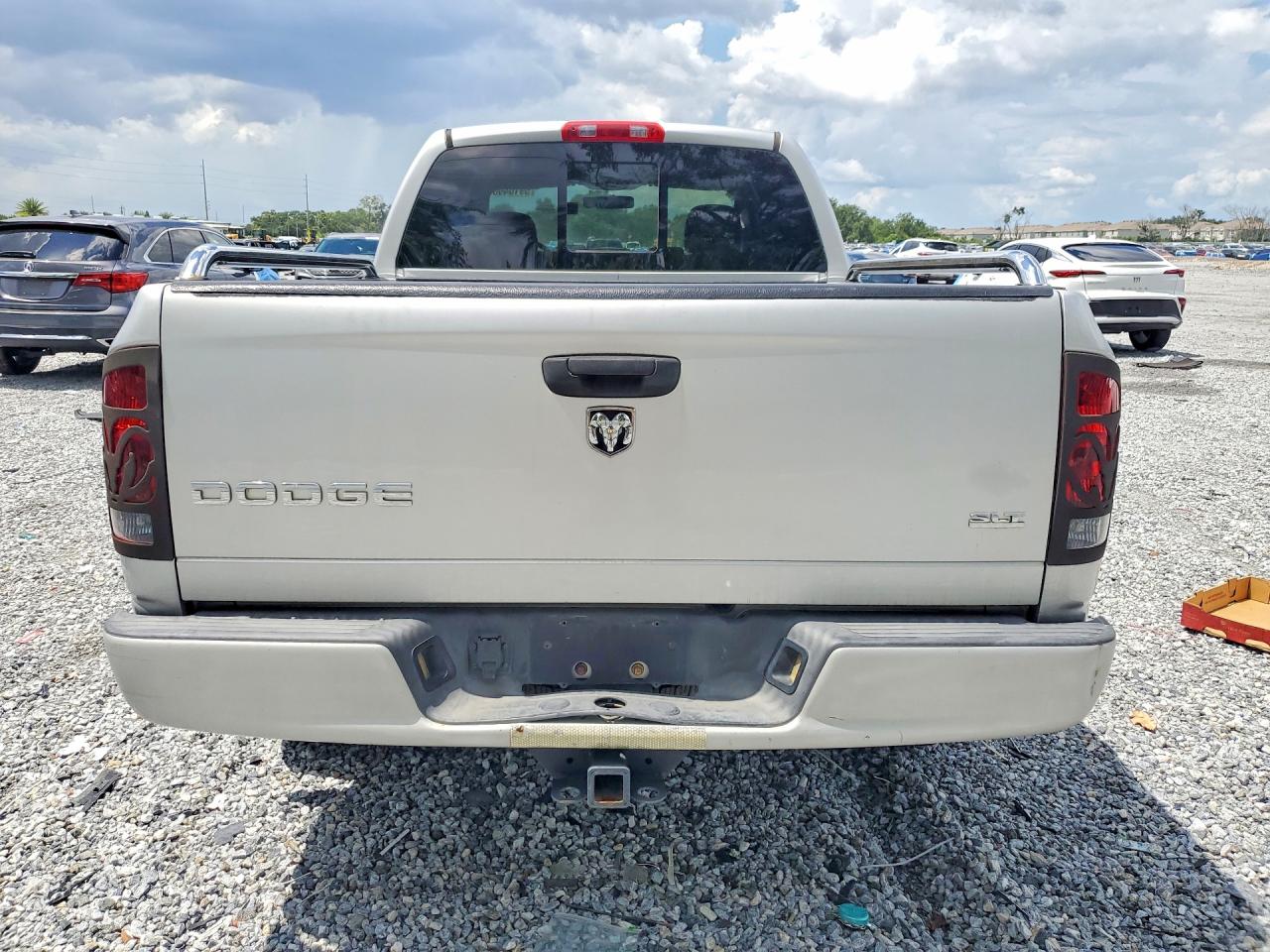 2003 Dodge Ram 1500 St/slt Silver vin: 1D7HA18D93J677825