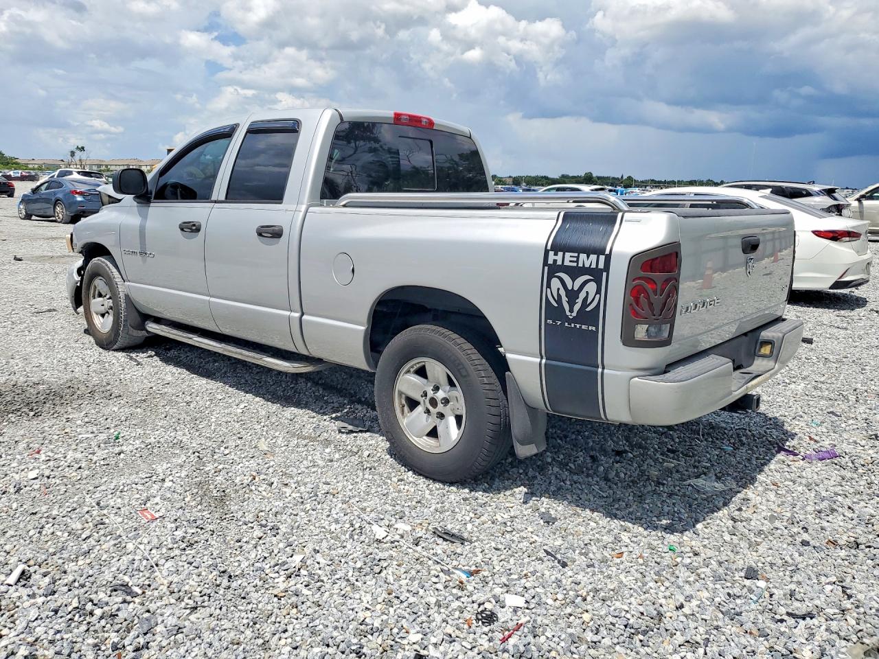2003 Dodge Ram 1500 St/slt Silver vin: 1D7HA18D93J677825