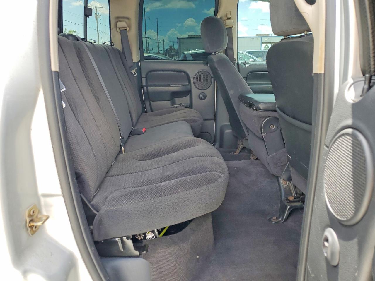2003 Dodge Ram 1500 St/slt Silver vin: 1D7HA18D93J677825