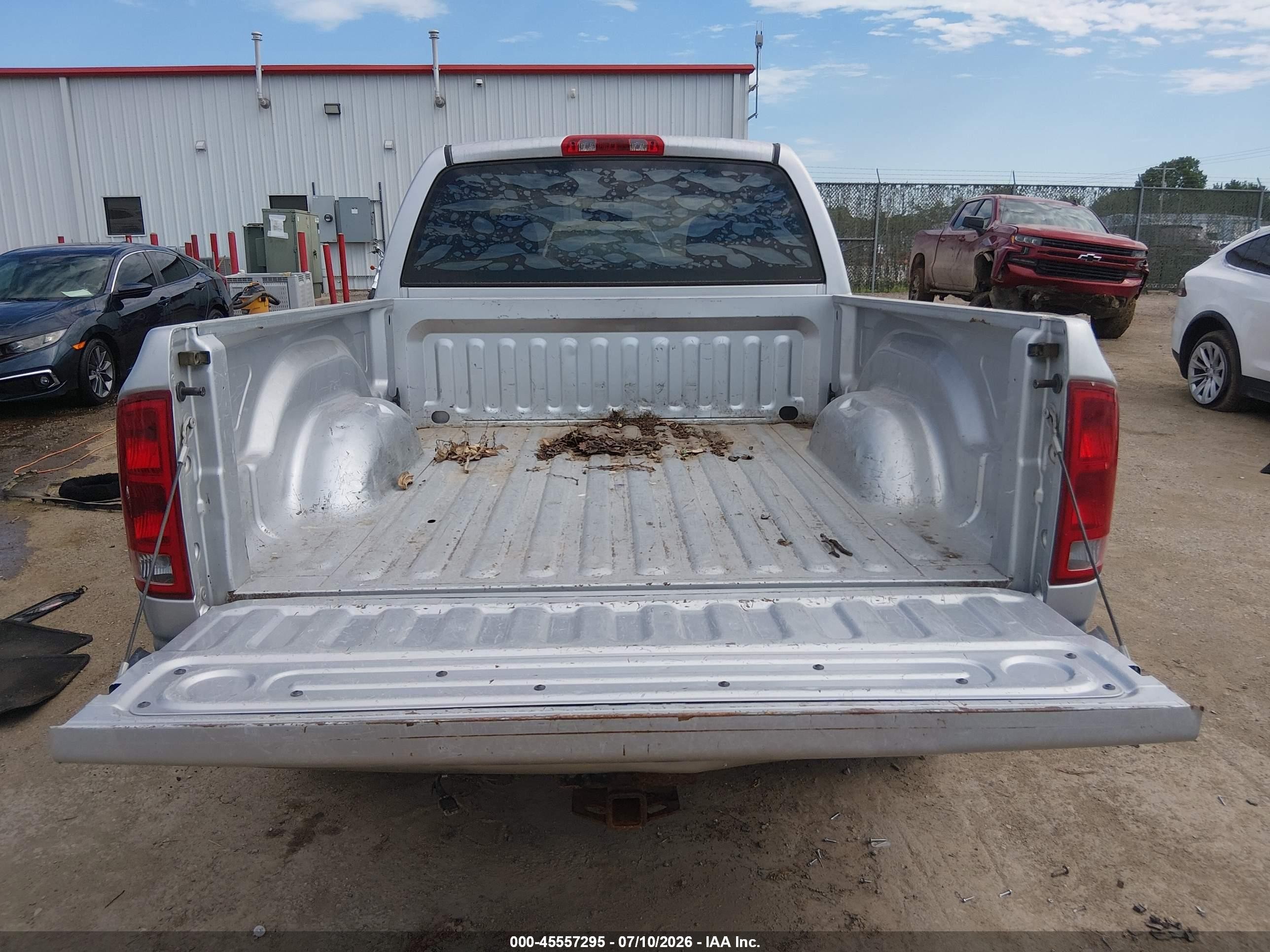 2005 Dodge Ram 1500 Slt/laramie Серебряный vin: 1D7HA18D95J625324
