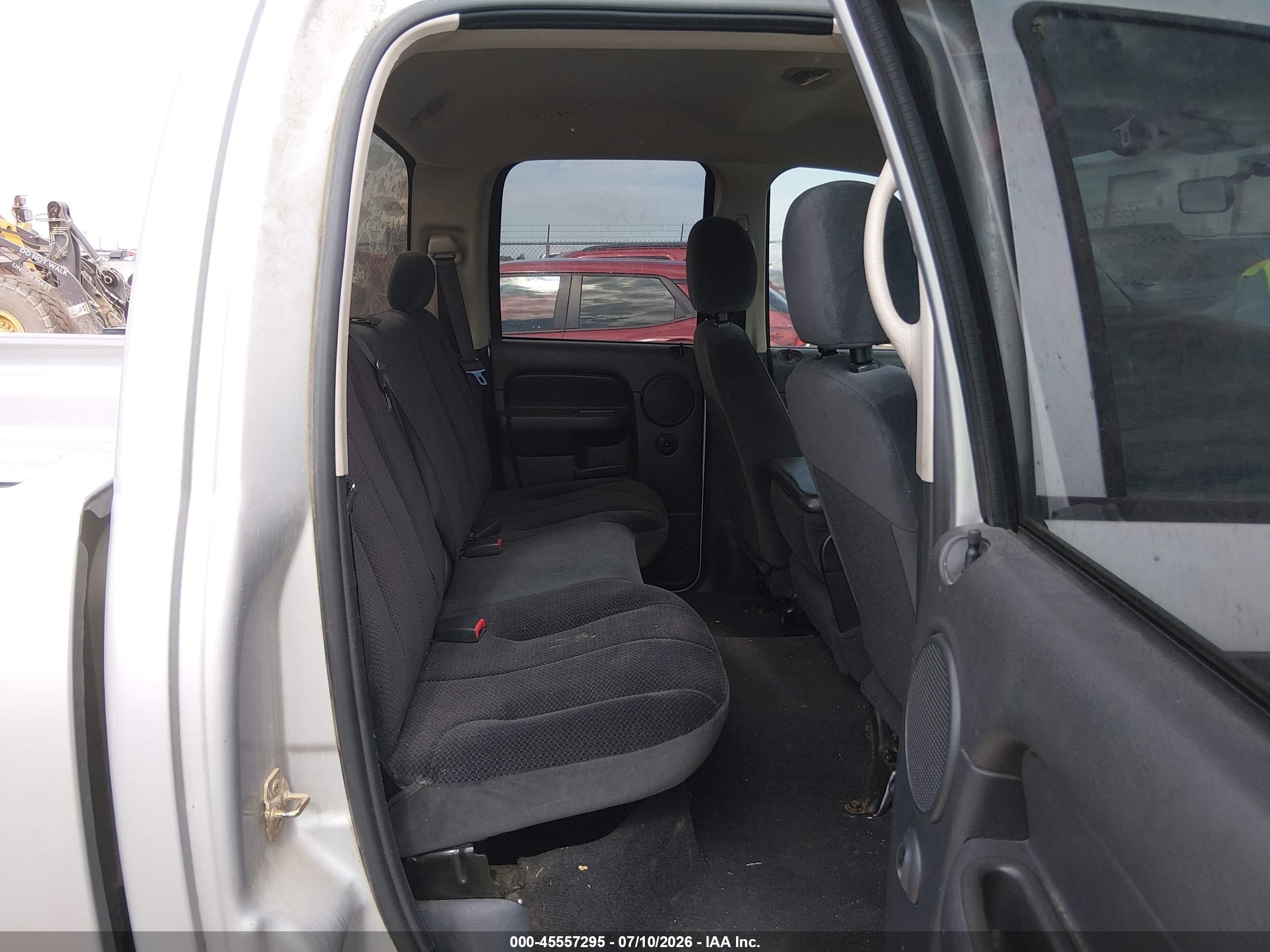 2005 Dodge Ram 1500 Slt/laramie Серебряный vin: 1D7HA18D95J625324
