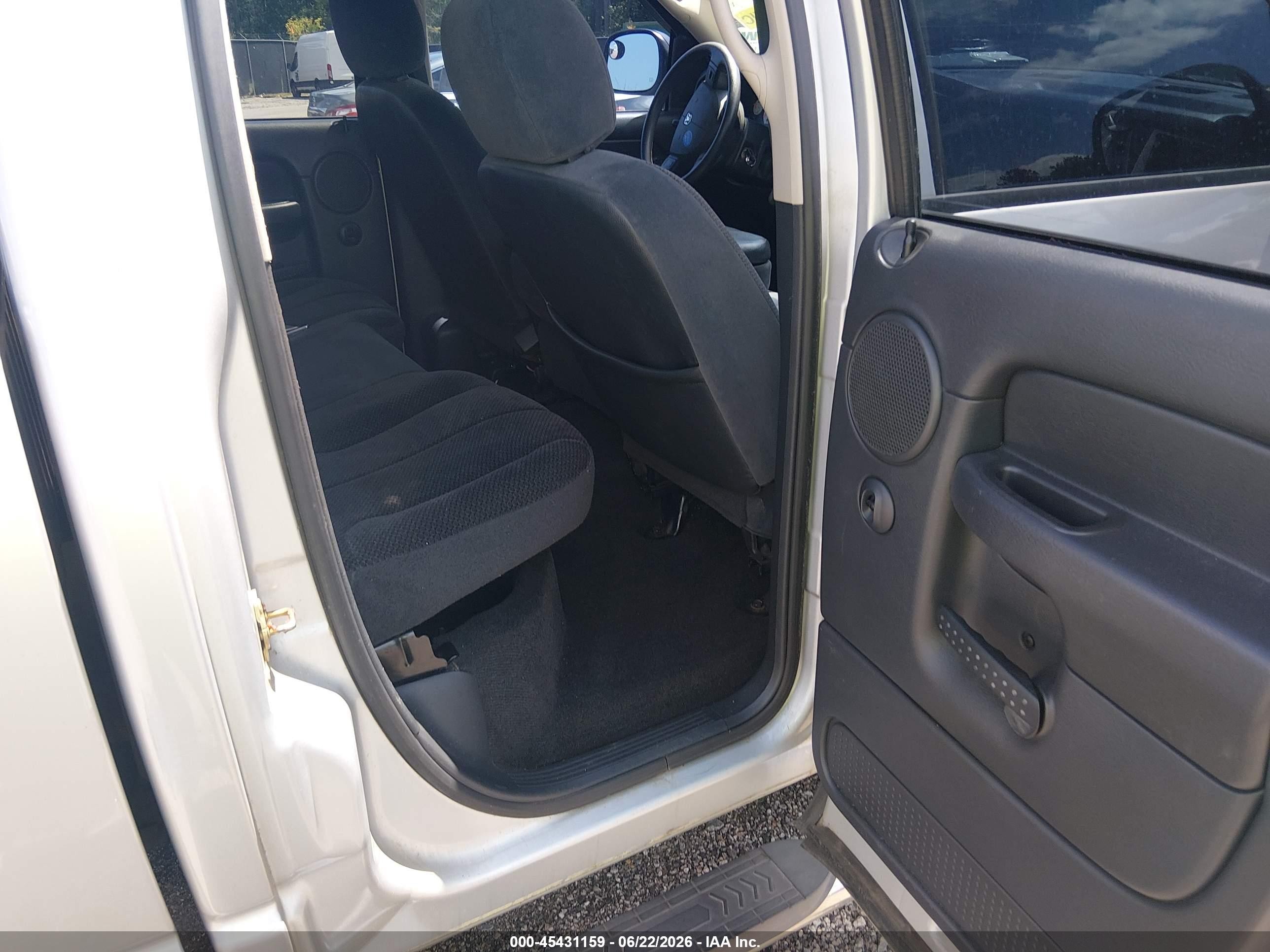 2005 Dodge Ram 1500 Slt/laramie Серый vin: 1D7HA18D95S367185