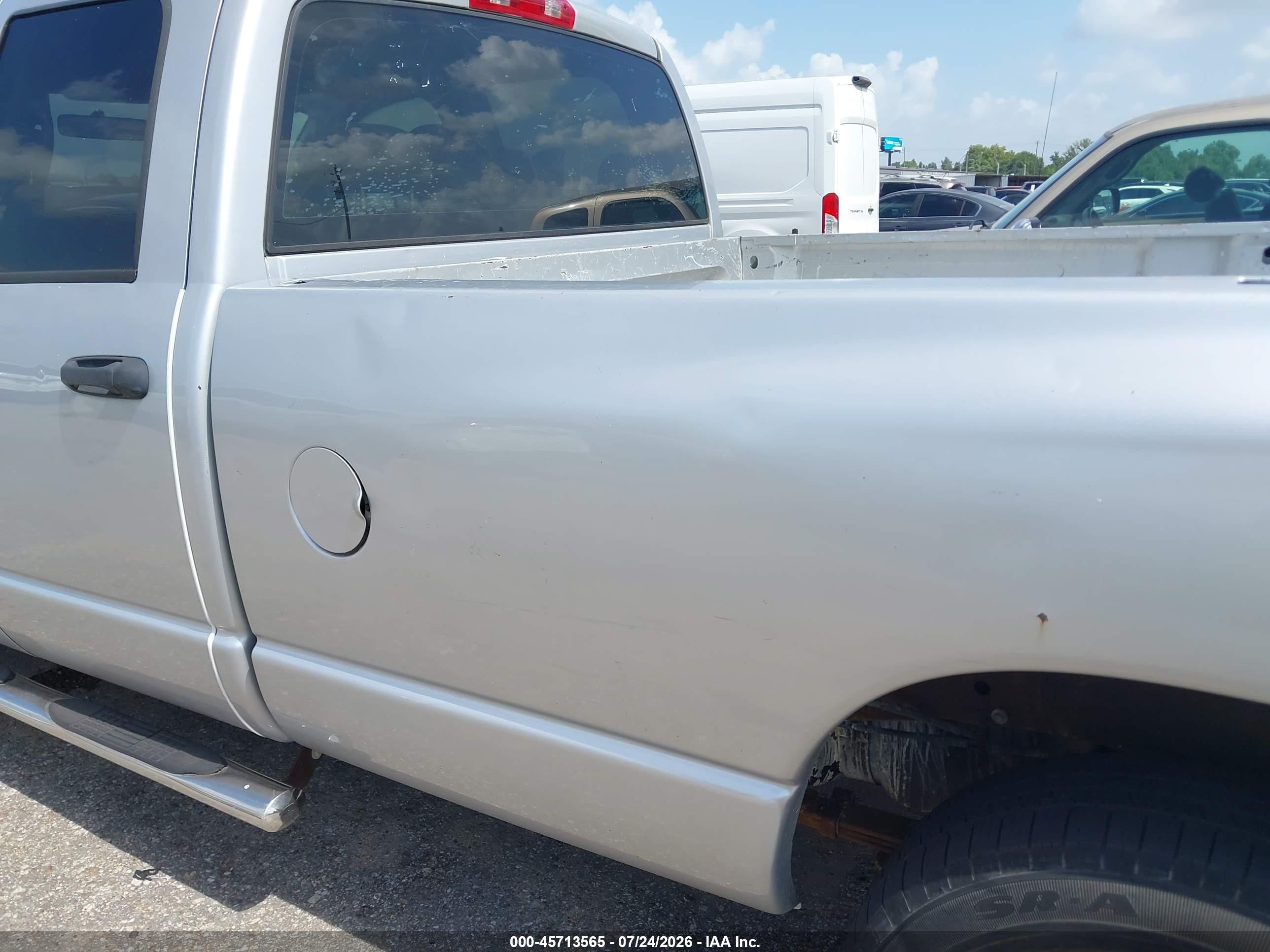 2004 Dodge Ram 1500 Slt/laramie Silver vin: 1D7HA18DX4J216182