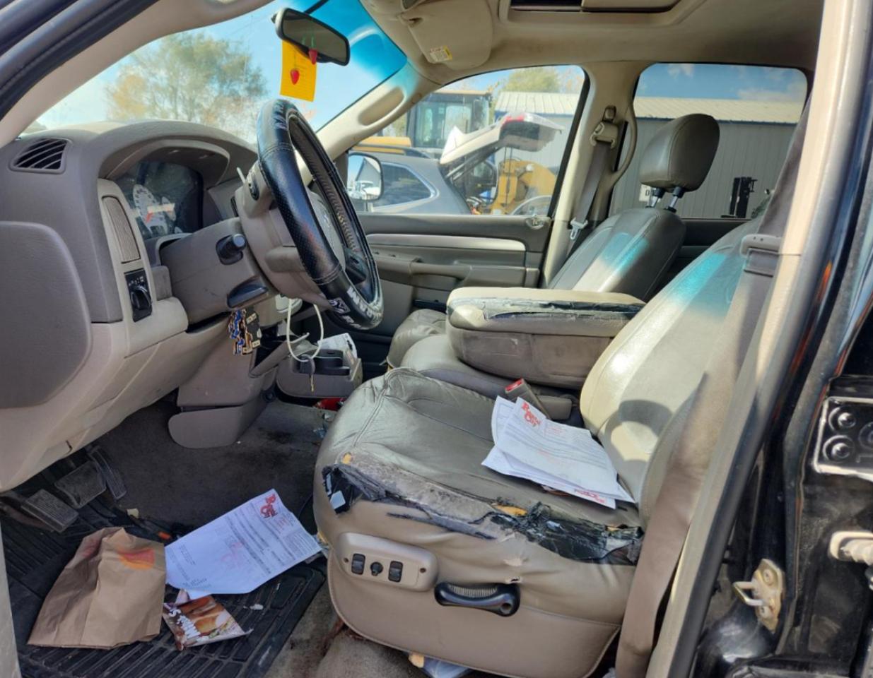 2005 Dodge Ram 1500 St Черный vin: 1D7HA18DX5S209907