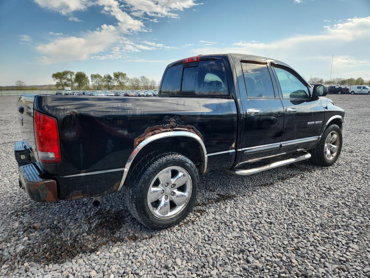 2005 Dodge Ram 1500 St Черный vin: 1D7HA18DX5S209907