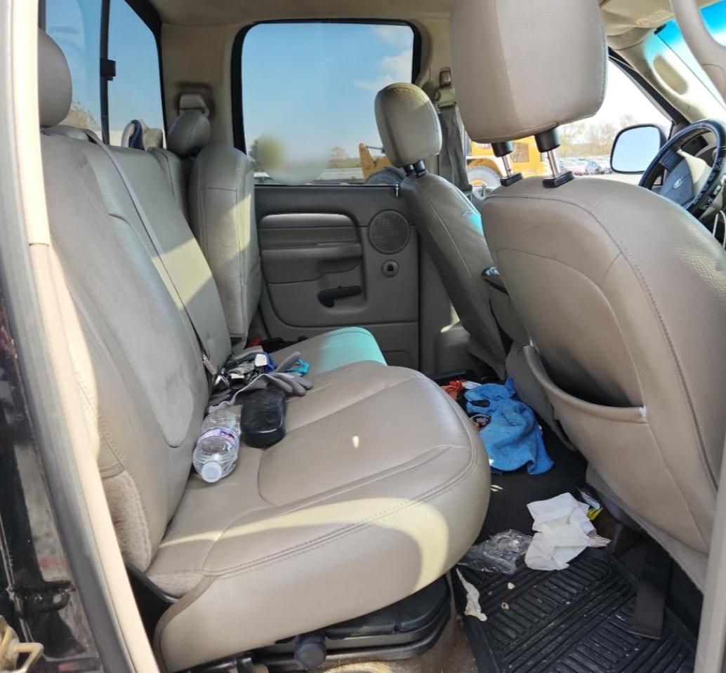 2005 Dodge Ram 1500 St Черный vin: 1D7HA18DX5S209907