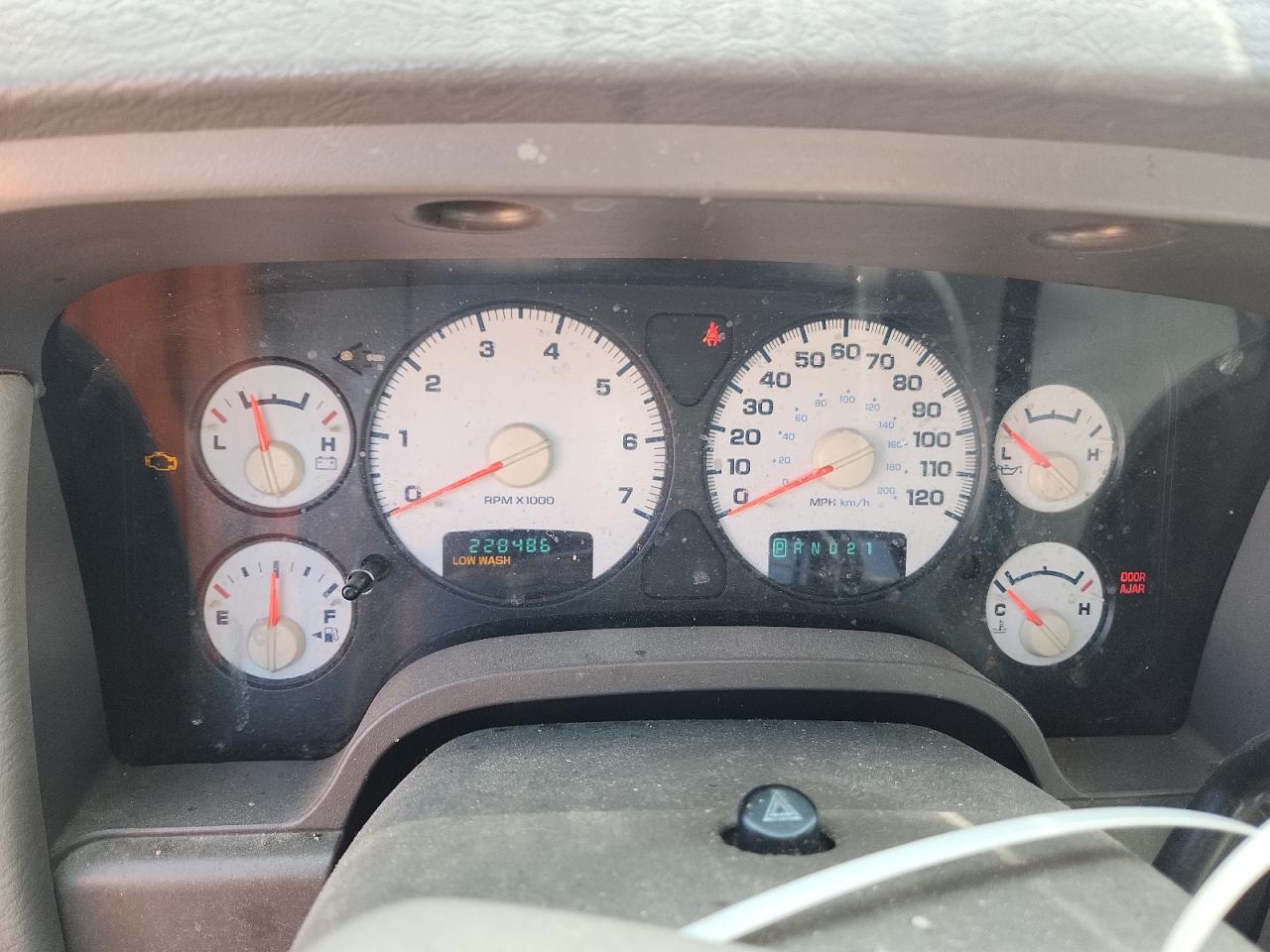 2005 Dodge Ram 1500 St Черный vin: 1D7HA18DX5S209907