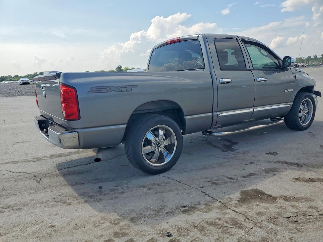 2008 Dodge Ram 1500 St Серый vin: 1D7HA18K08J177784