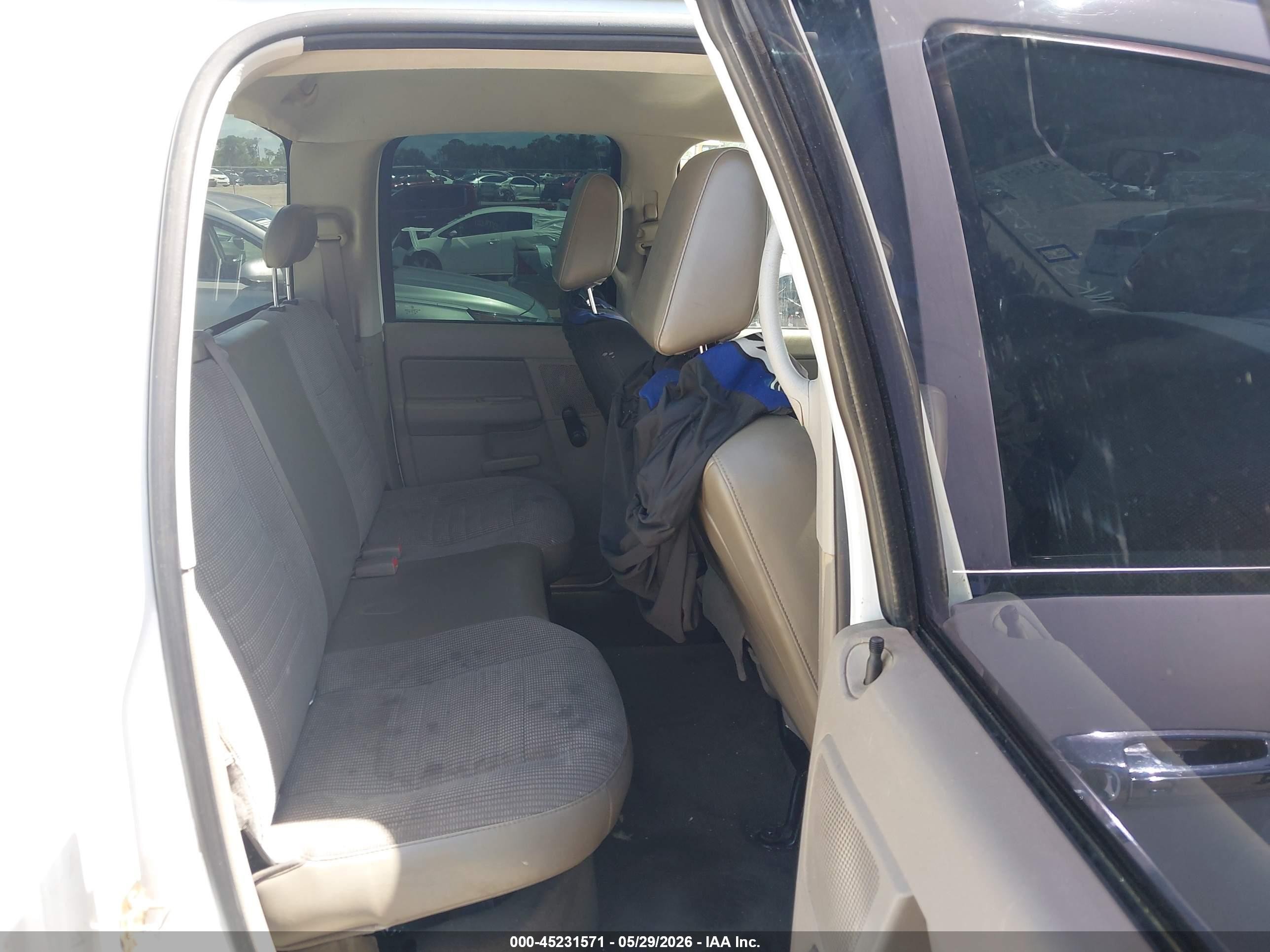 2007 Dodge Ram 1500 St White vin: 1D7HA18K47J519509
