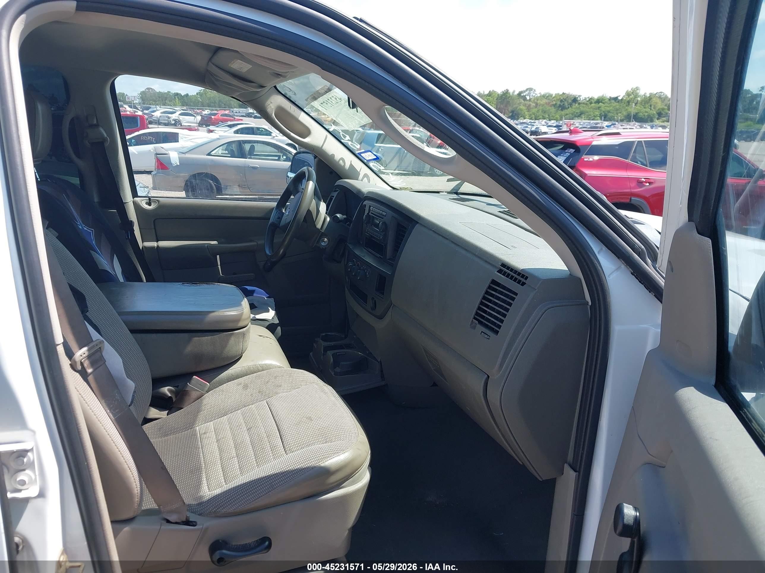 2007 Dodge Ram 1500 St White vin: 1D7HA18K47J519509