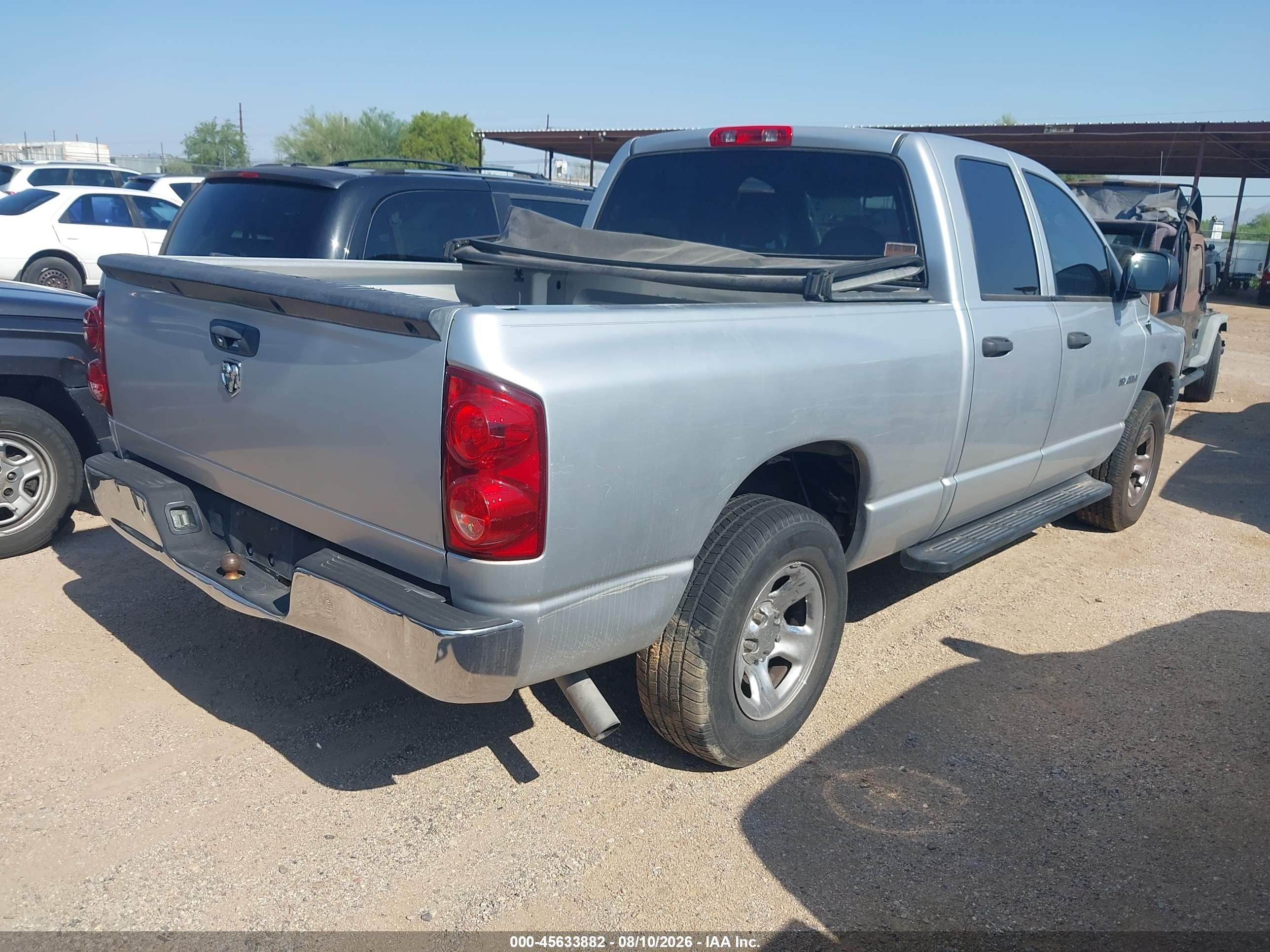 2008 Dodge Ram 1500 St/sxt Серебряный vin: 1D7HA18K88J155807