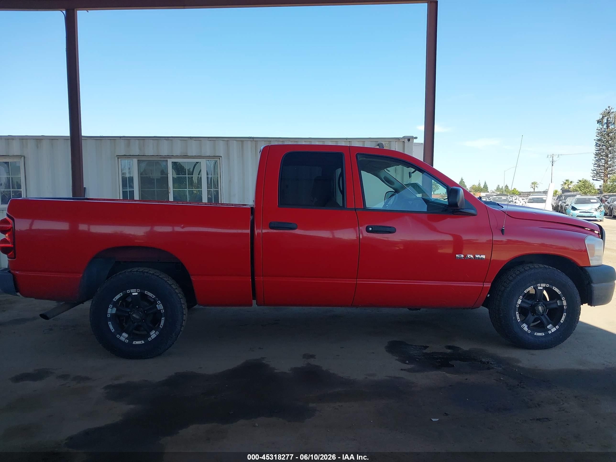 2008 Dodge Ram 1500 St/sxt Red vin: 1D7HA18K98J177900