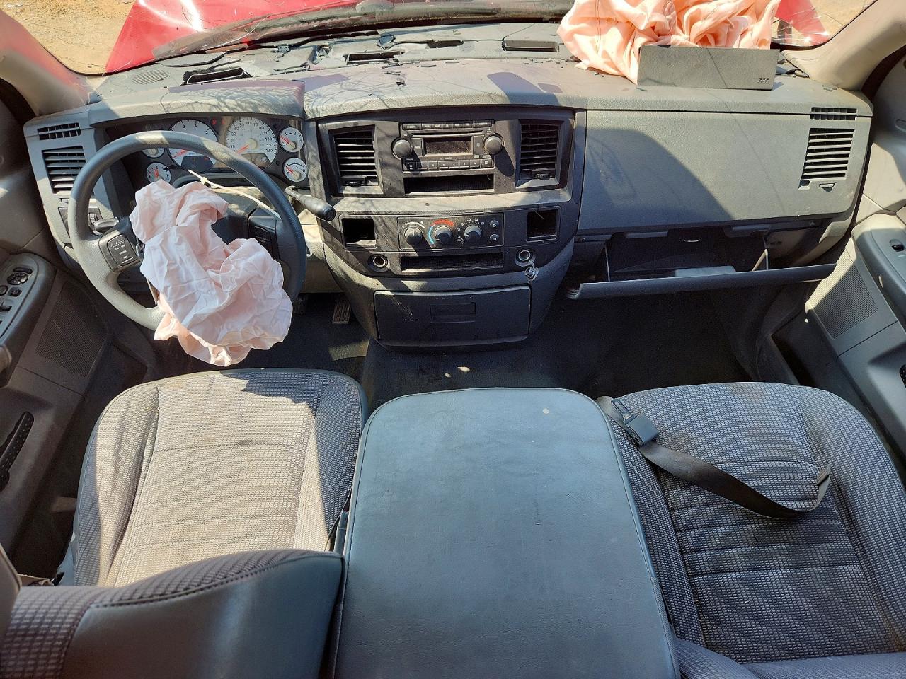 2008 Dodge Ram 1500 St Red vin: 1D7HA18K98J205484