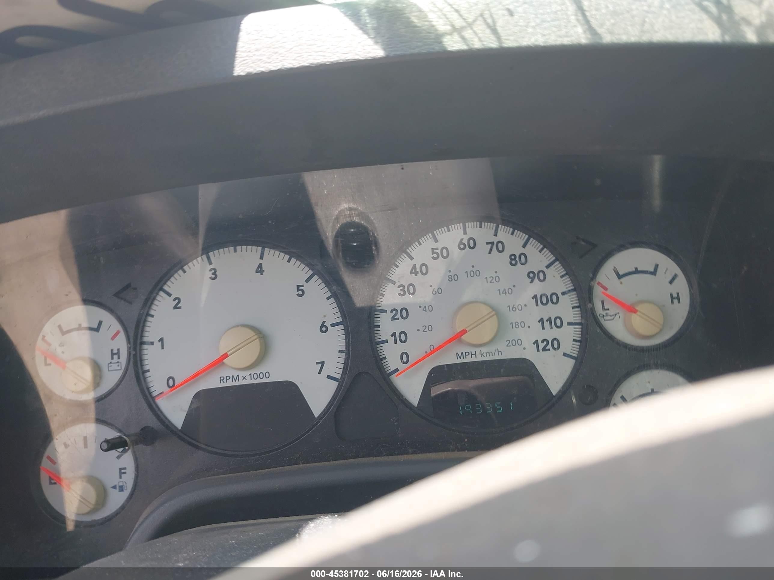 2008 Dodge Ram 1500 St/sxt Gray vin: 1D7HA18KX8J125272
