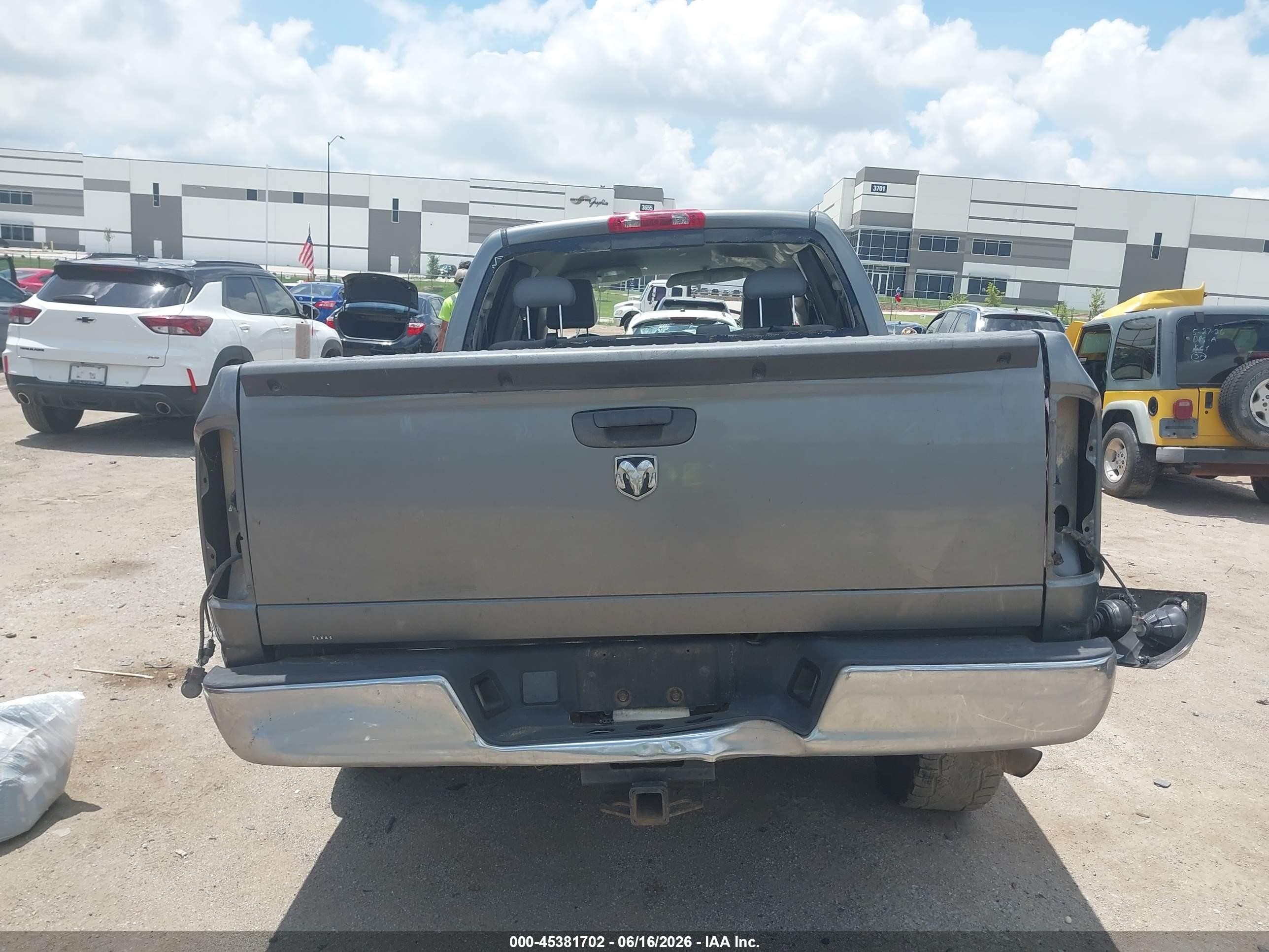 2008 Dodge Ram 1500 St/sxt Gray vin: 1D7HA18KX8J125272