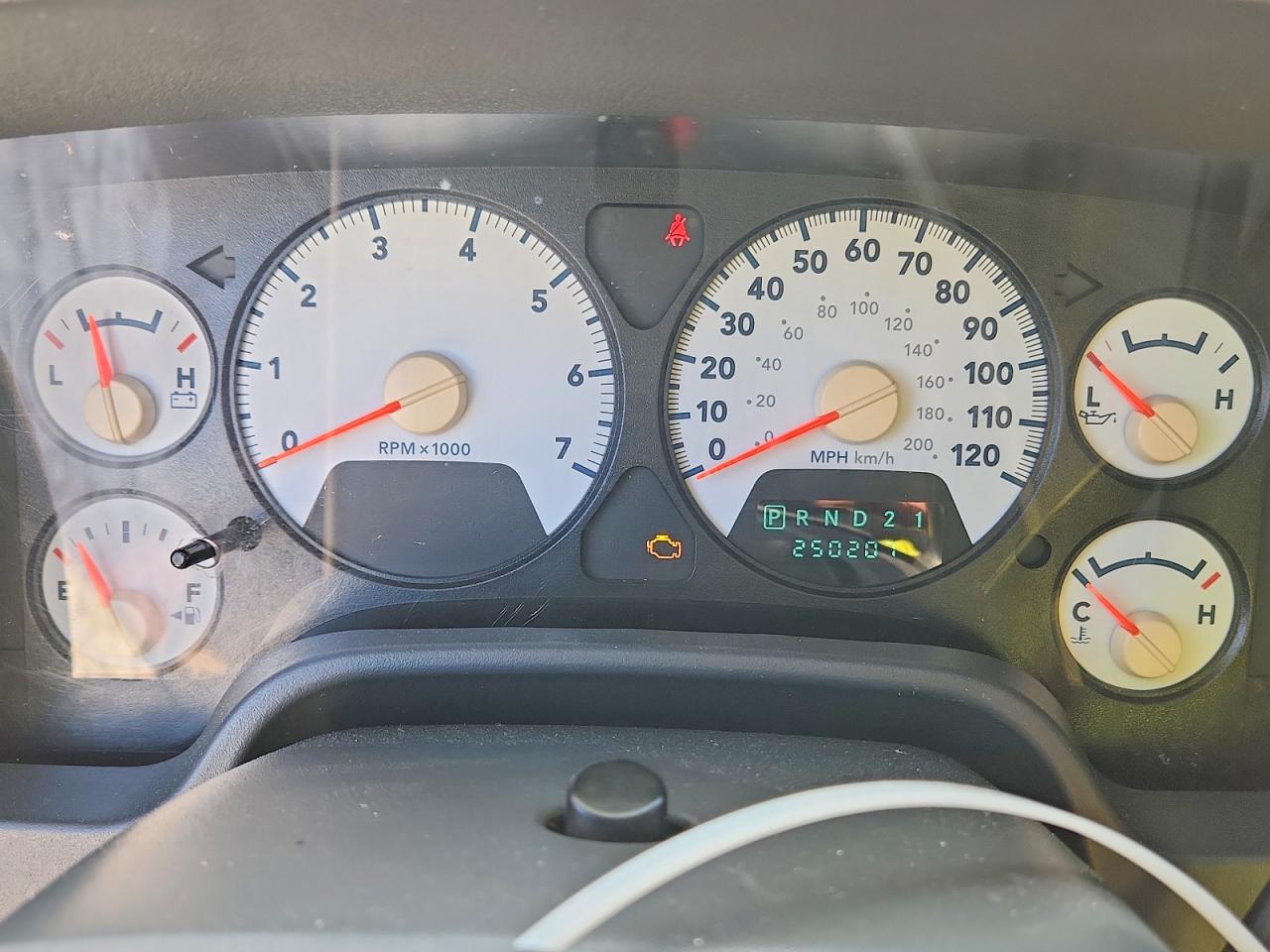2008 Dodge Ram 1500 St Серый vin: 1D7HA18KX8J139642