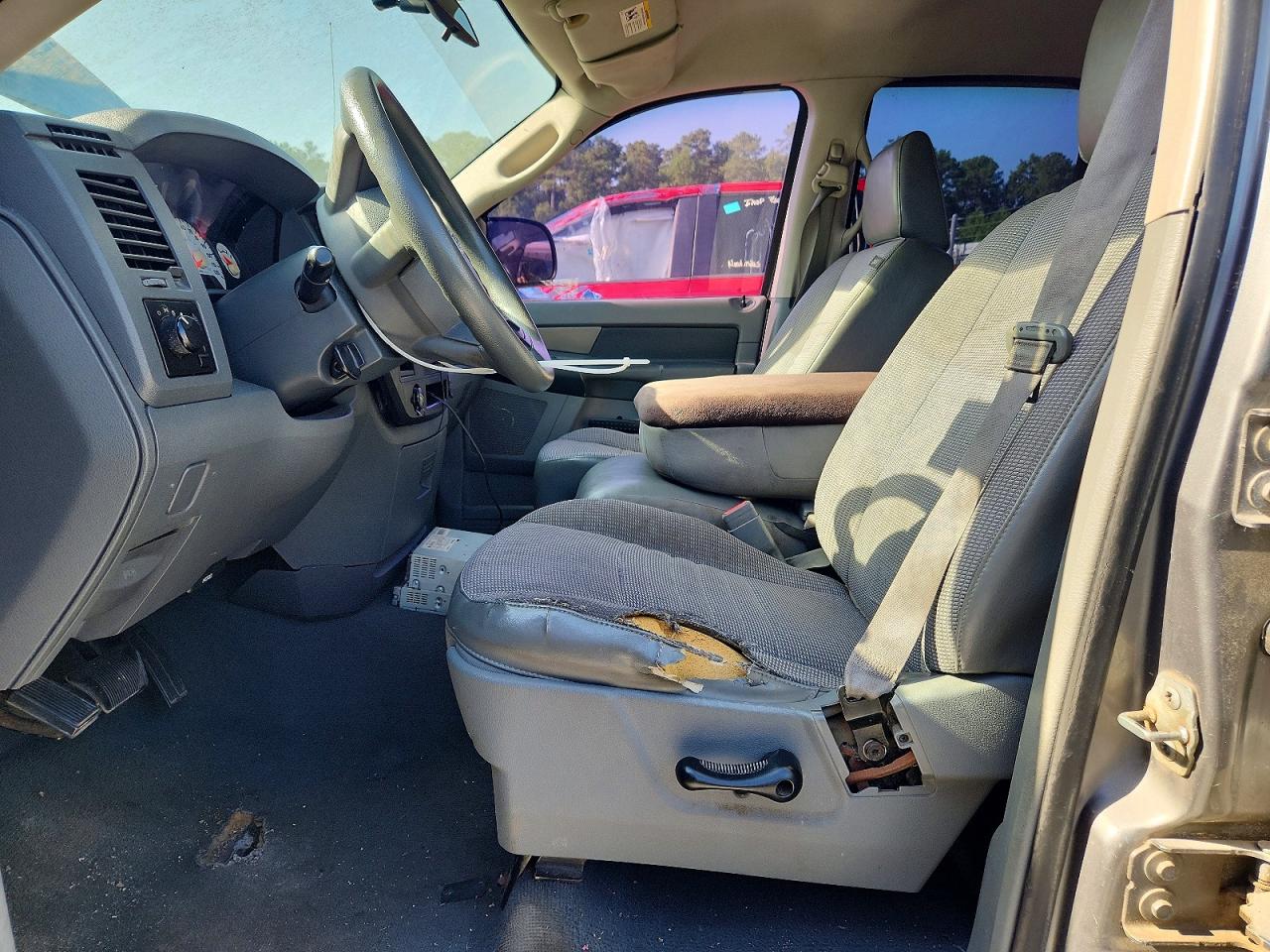 2008 Dodge Ram 1500 St Серый vin: 1D7HA18KX8J139642