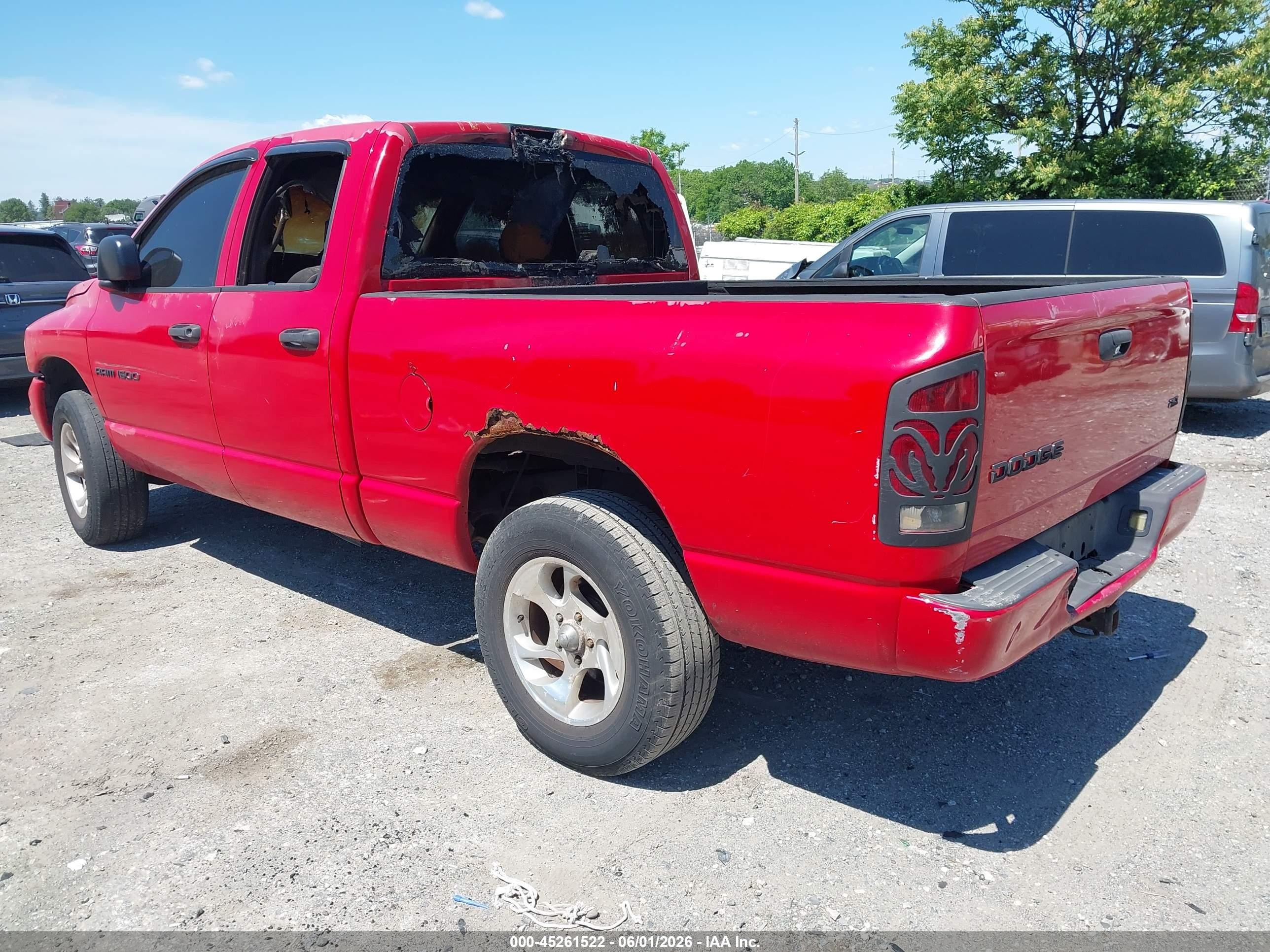 2003 Dodge Ram 1500   Red vin: 1D7HA18N03S165597