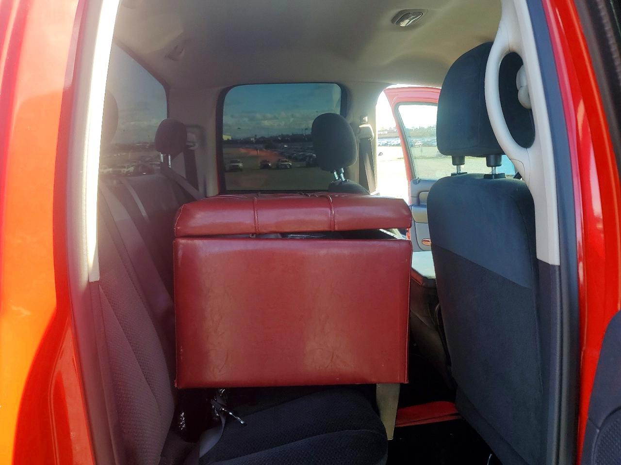 2004 Dodge Ram 1500 St Красный vin: 1D7HA18N04S673618