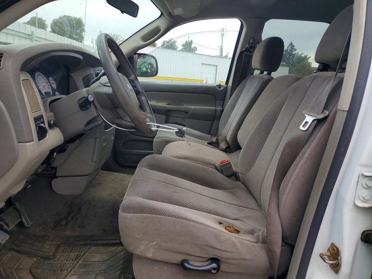 2004 Dodge Ram 1500 St White vin: 1D7HA18N04S722929