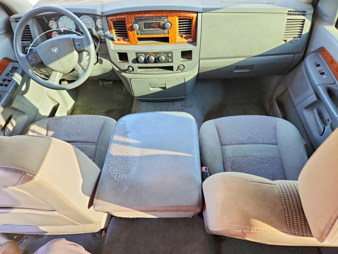 2006 Dodge Ram 1500 St Silver vin: 1D7HA18N06S597899