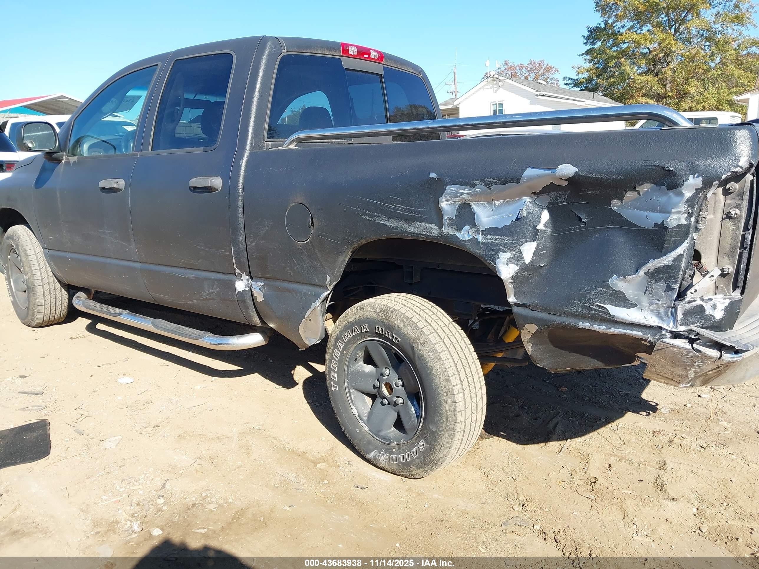 2002 Dodge Ram 1500   Brown vin: 1D7HA18N12S522798