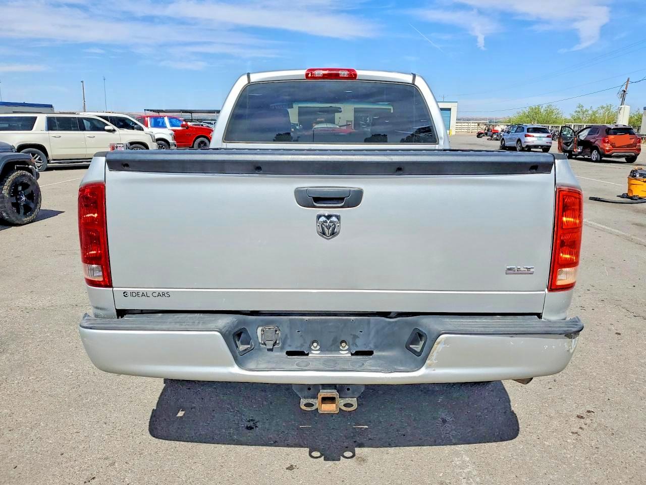 2006 Dodge Ram 1500 St Серебряный vin: 1D7HA18N16S660928