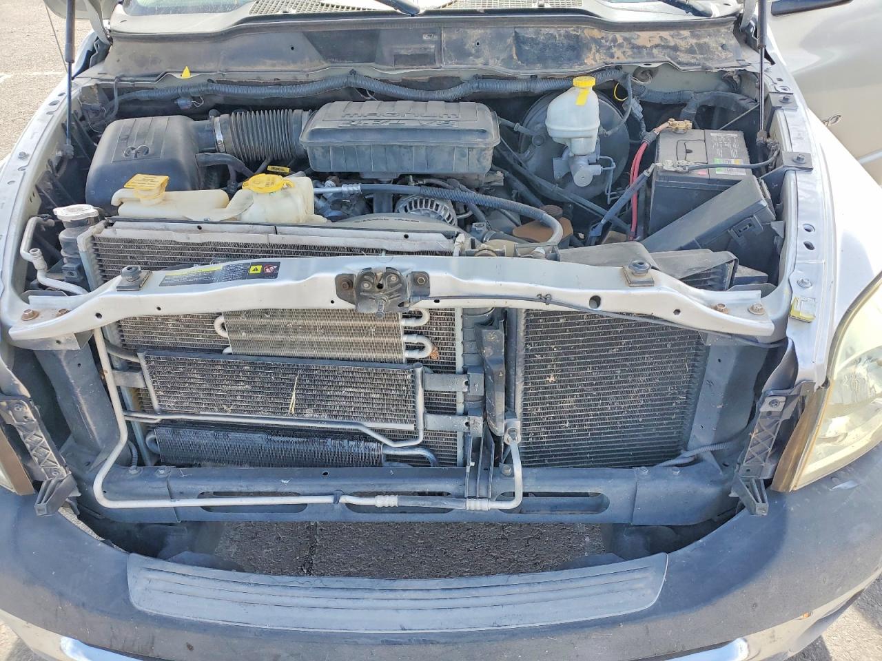 2006 Dodge Ram 1500 St Серебряный vin: 1D7HA18N16S660928