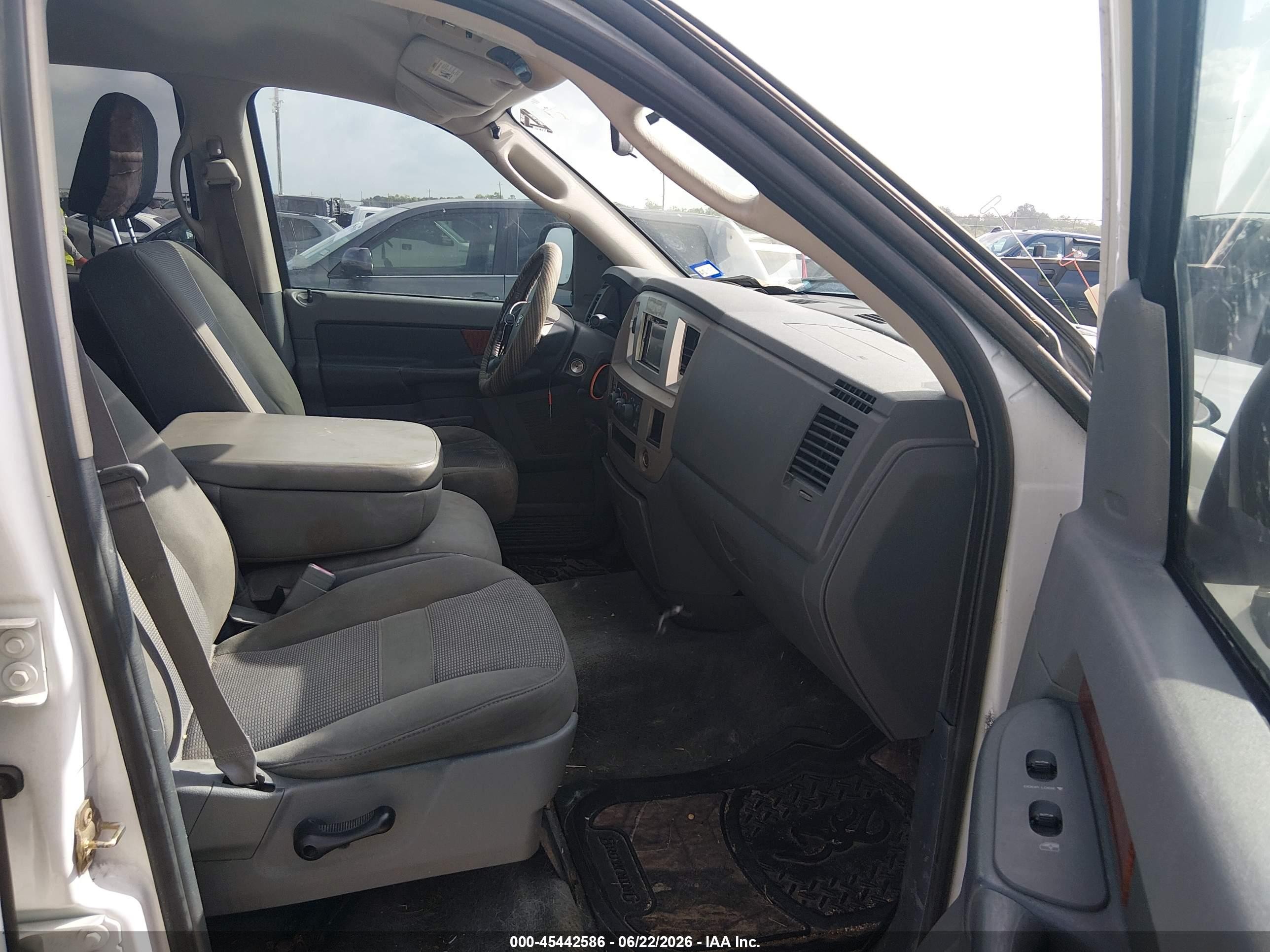 2006 Dodge Ram 1500 Slt Белый vin: 1D7HA18N16S713191