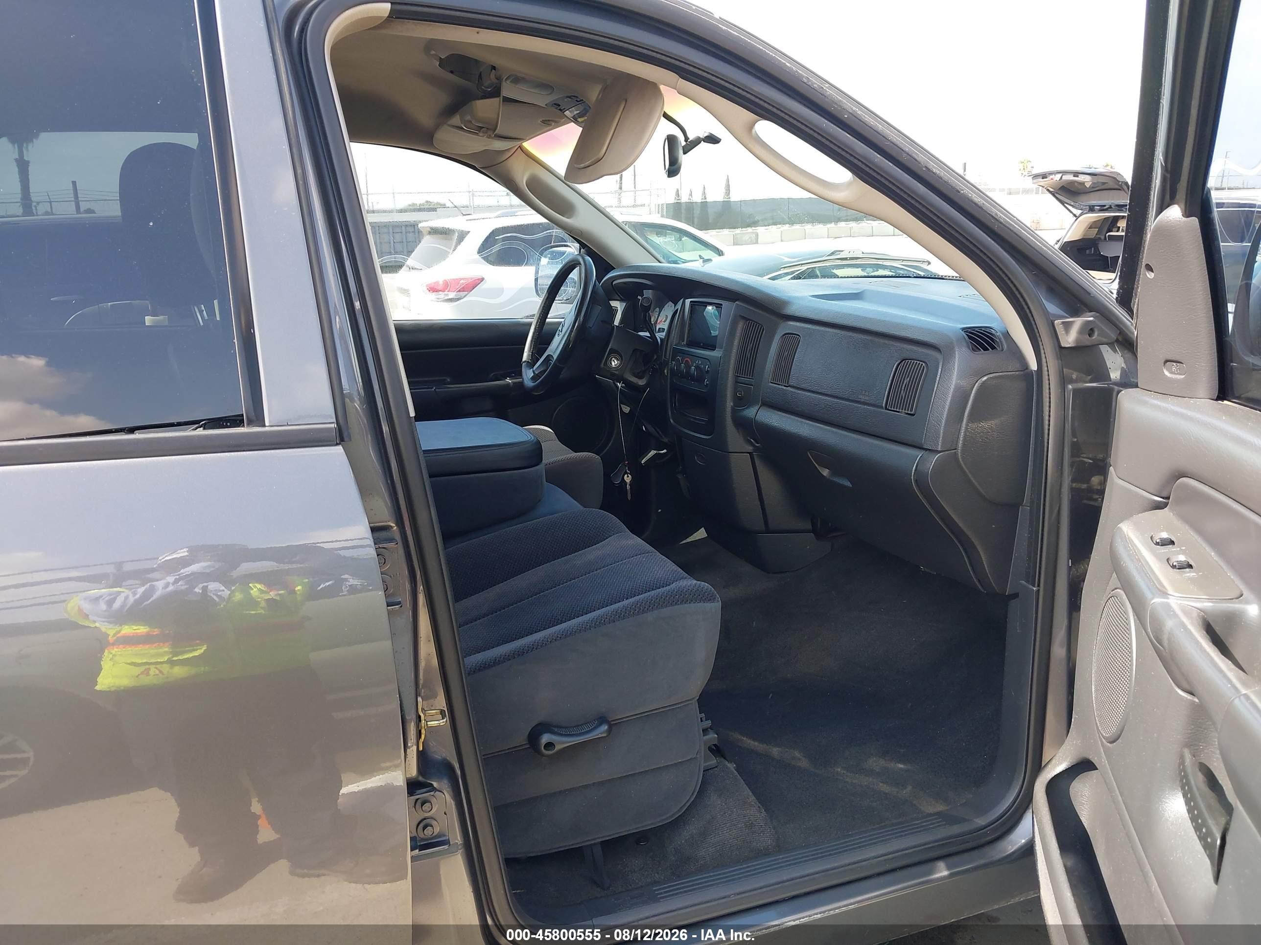 2002 Dodge Ram 1500 St Серый vin: 1D7HA18N22J241891