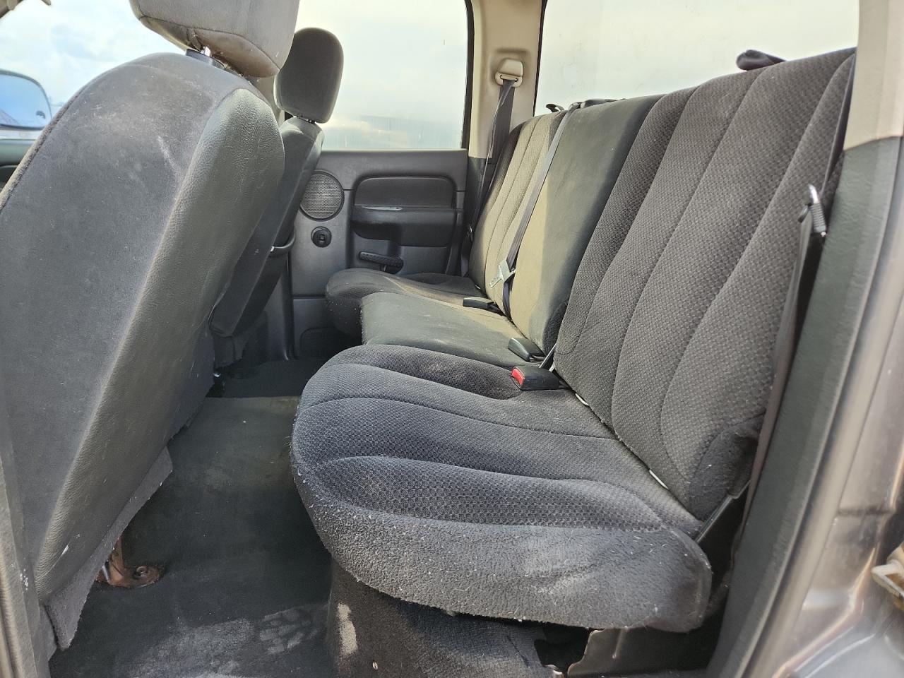 2003 Dodge Ram 1500 Gray vin: 1D7HA18N23S291332 Damage: Left Rear Headrest, Missing, Replacement Required