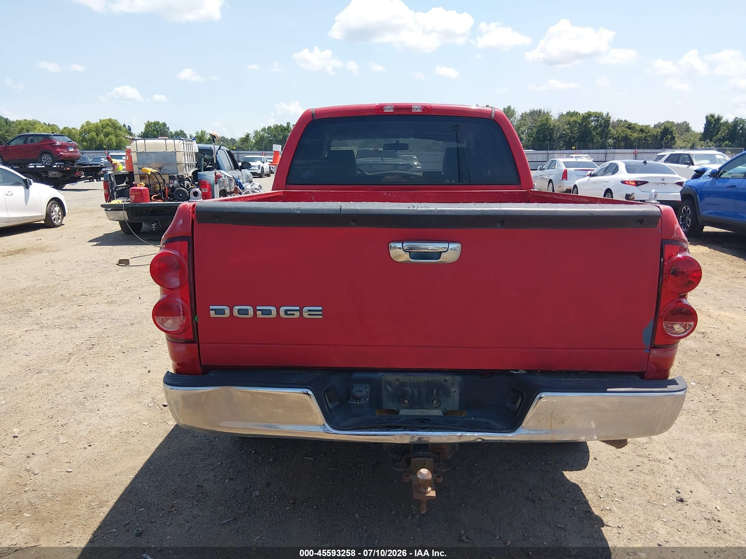 2008 Dodge Ram 1500 St/sxt Red vin: 1D7HA18N28S613605