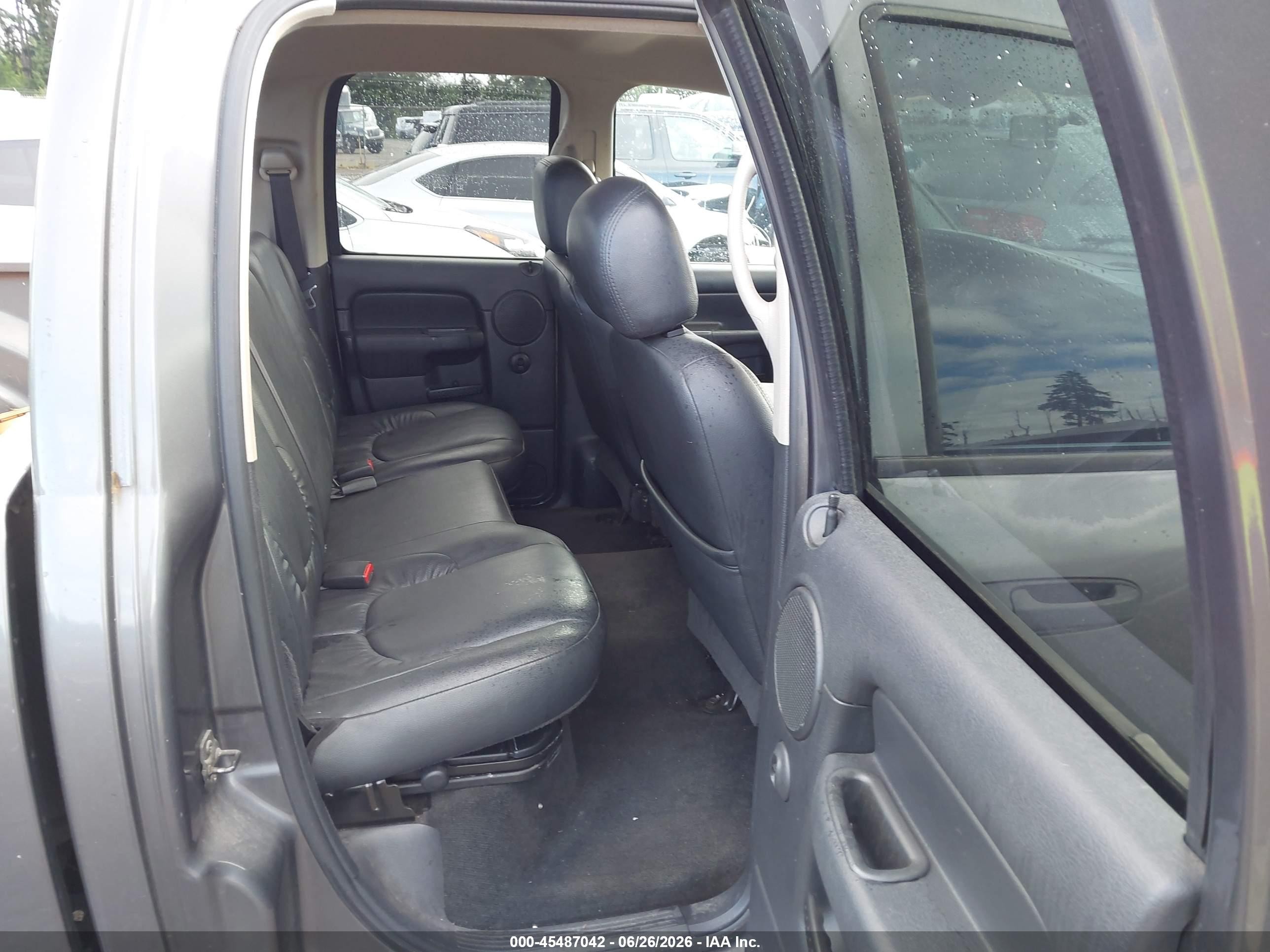2002 Dodge Ram 1500 St Серый vin: 1D7HA18N32S594165